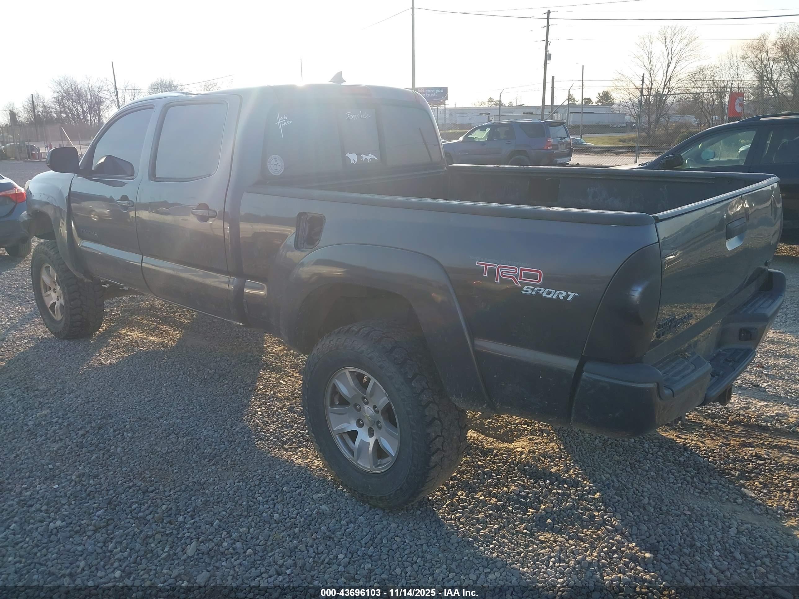 TOYOTA TACOMA image 3