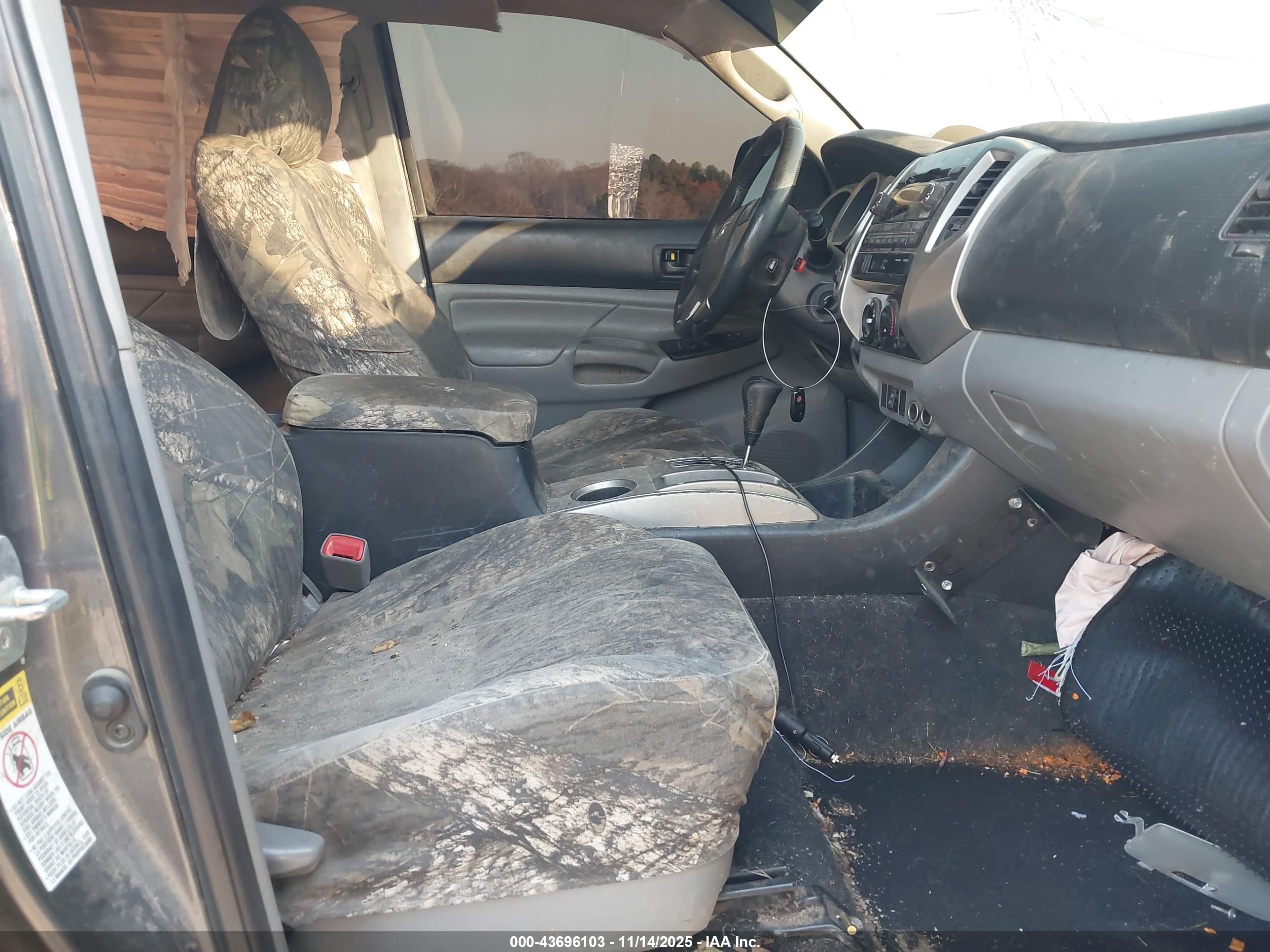 TOYOTA TACOMA image 5