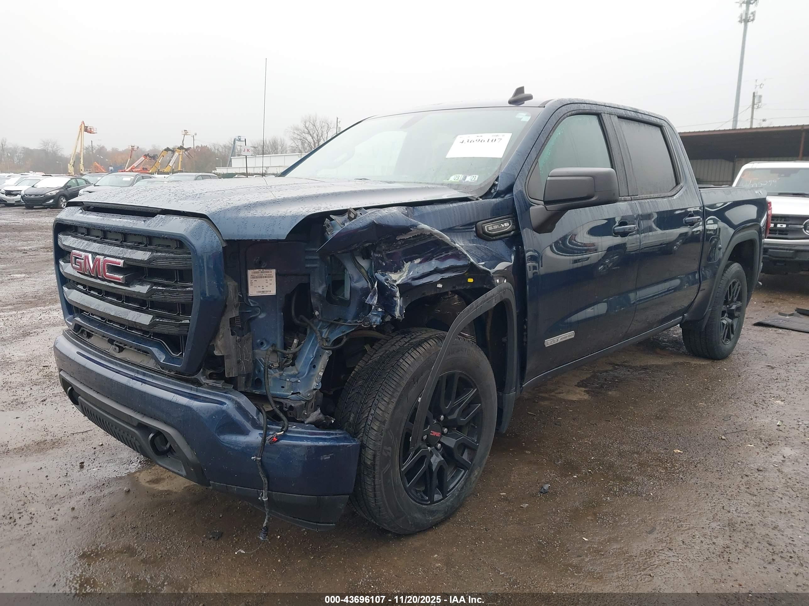 GMC SIERRA image 2