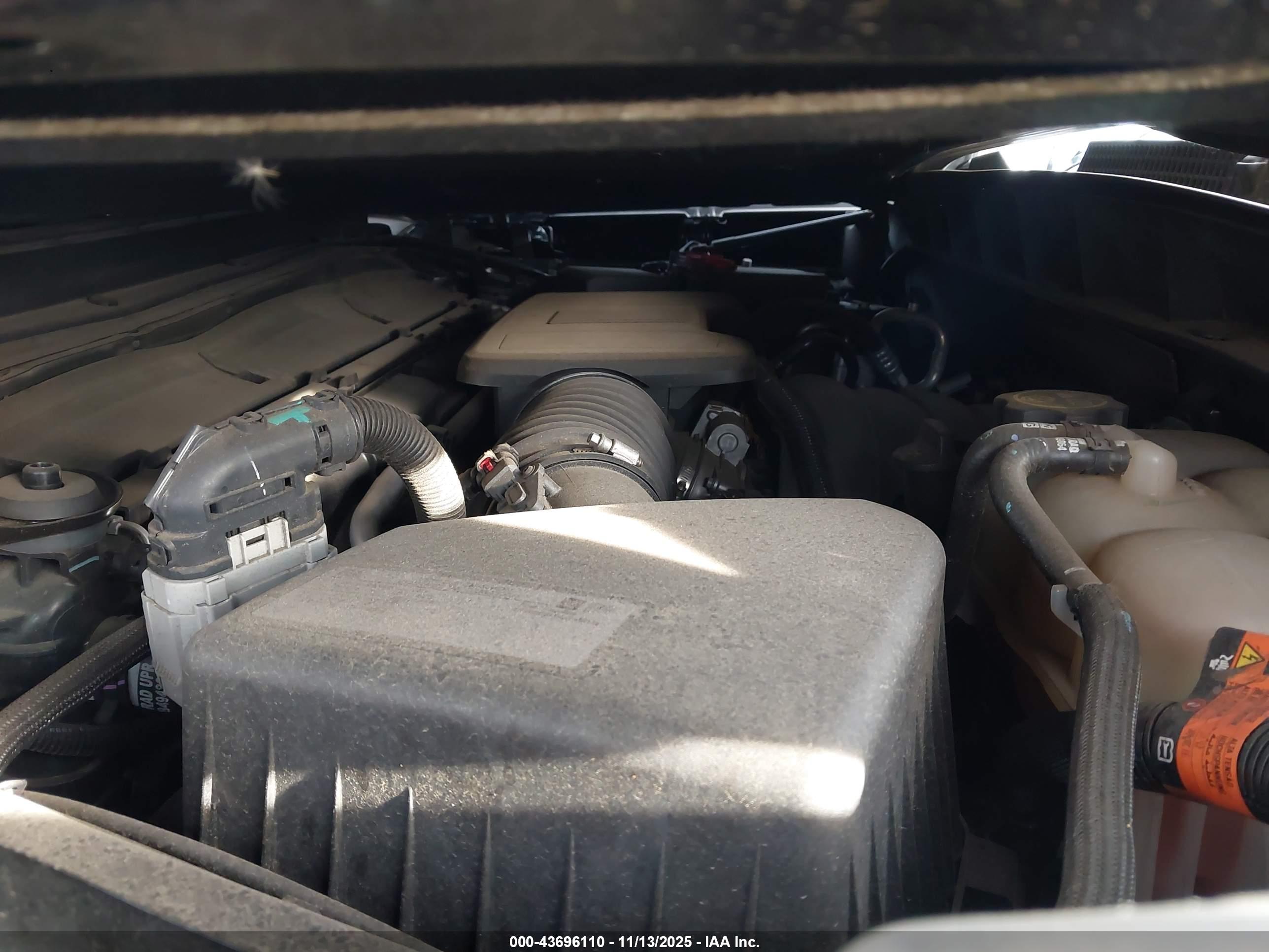 GMC SIERRA image 10