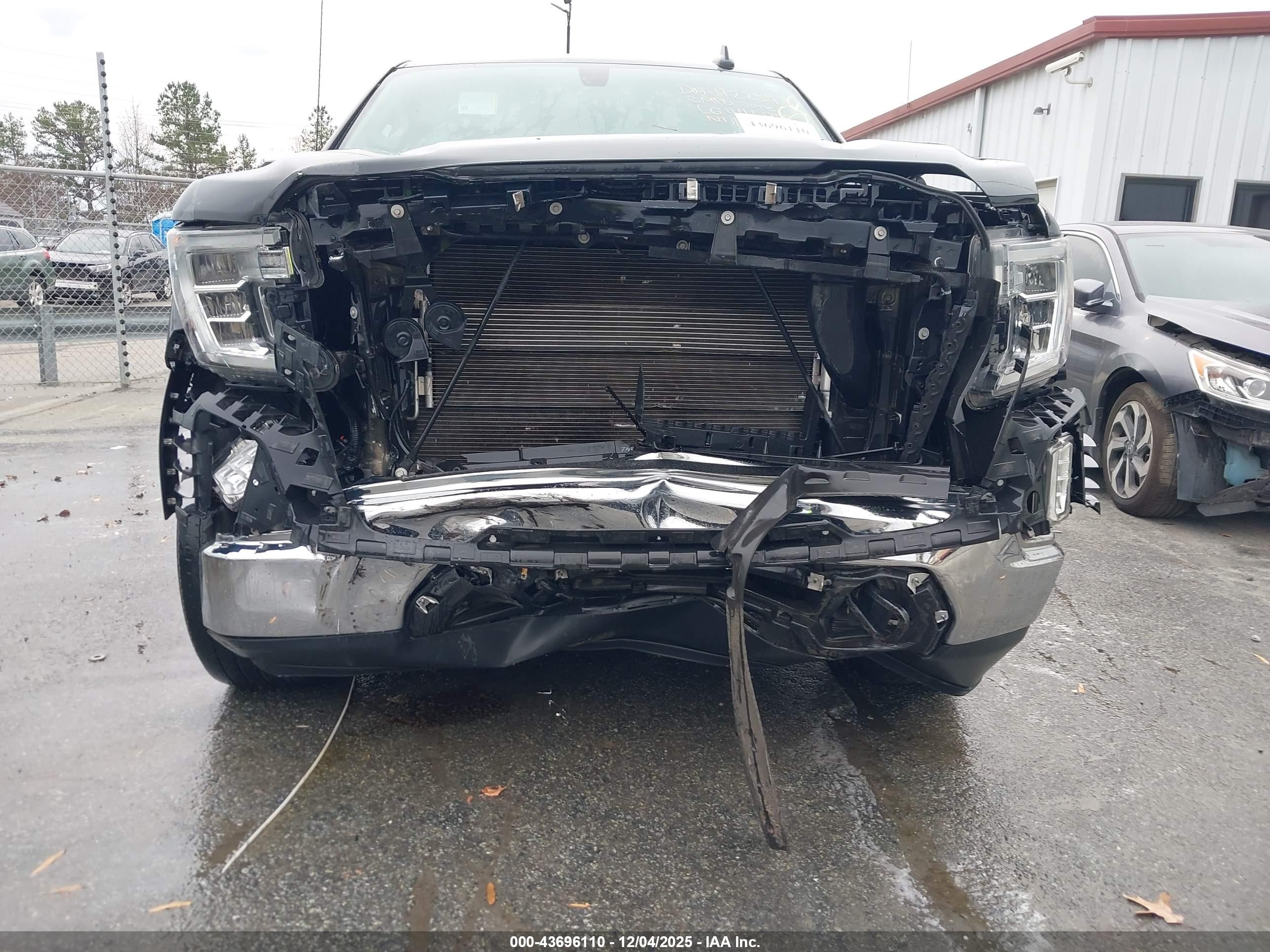 GMC SIERRA image 6