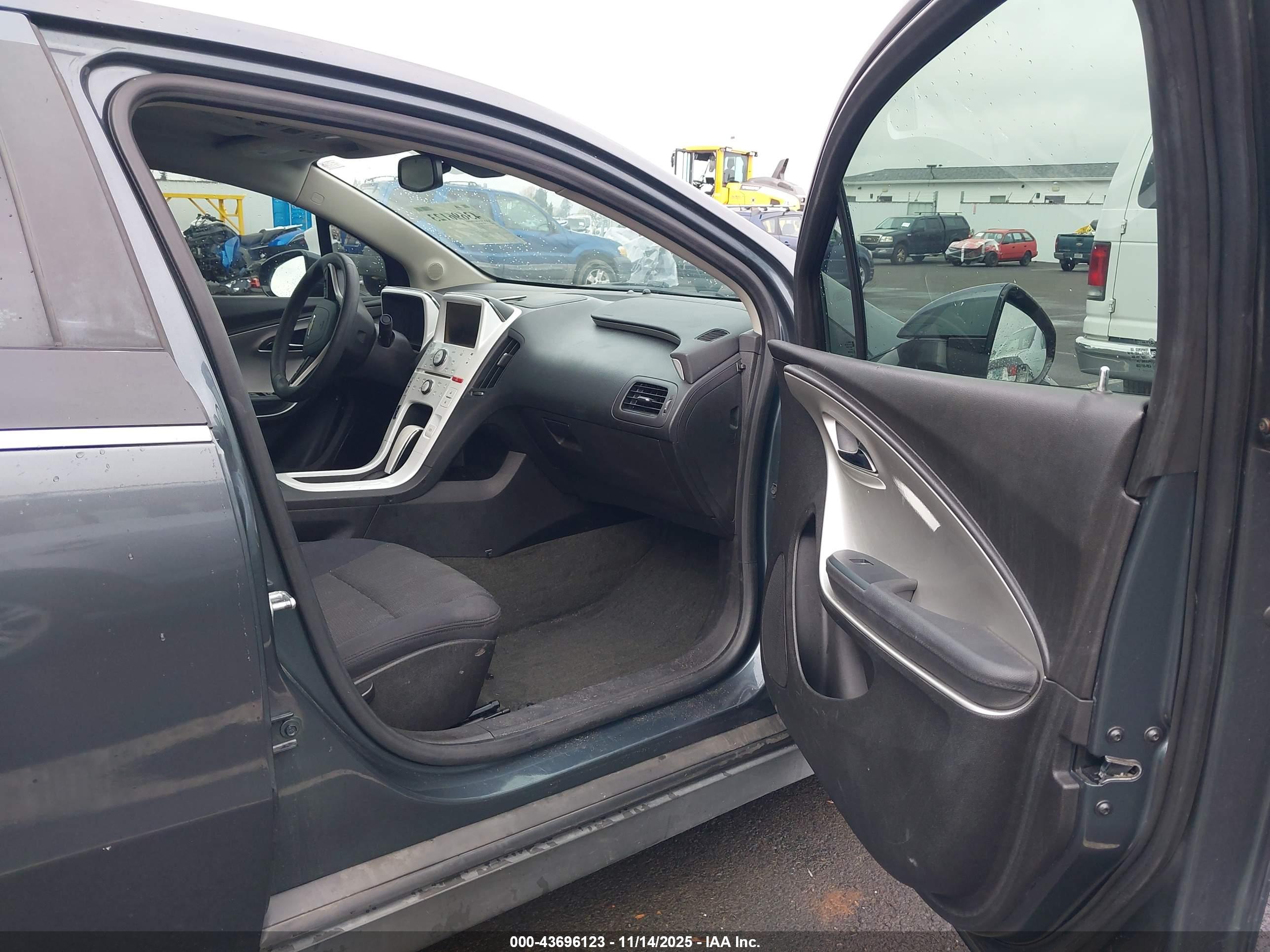 CHEVROLET VOLT image 5
