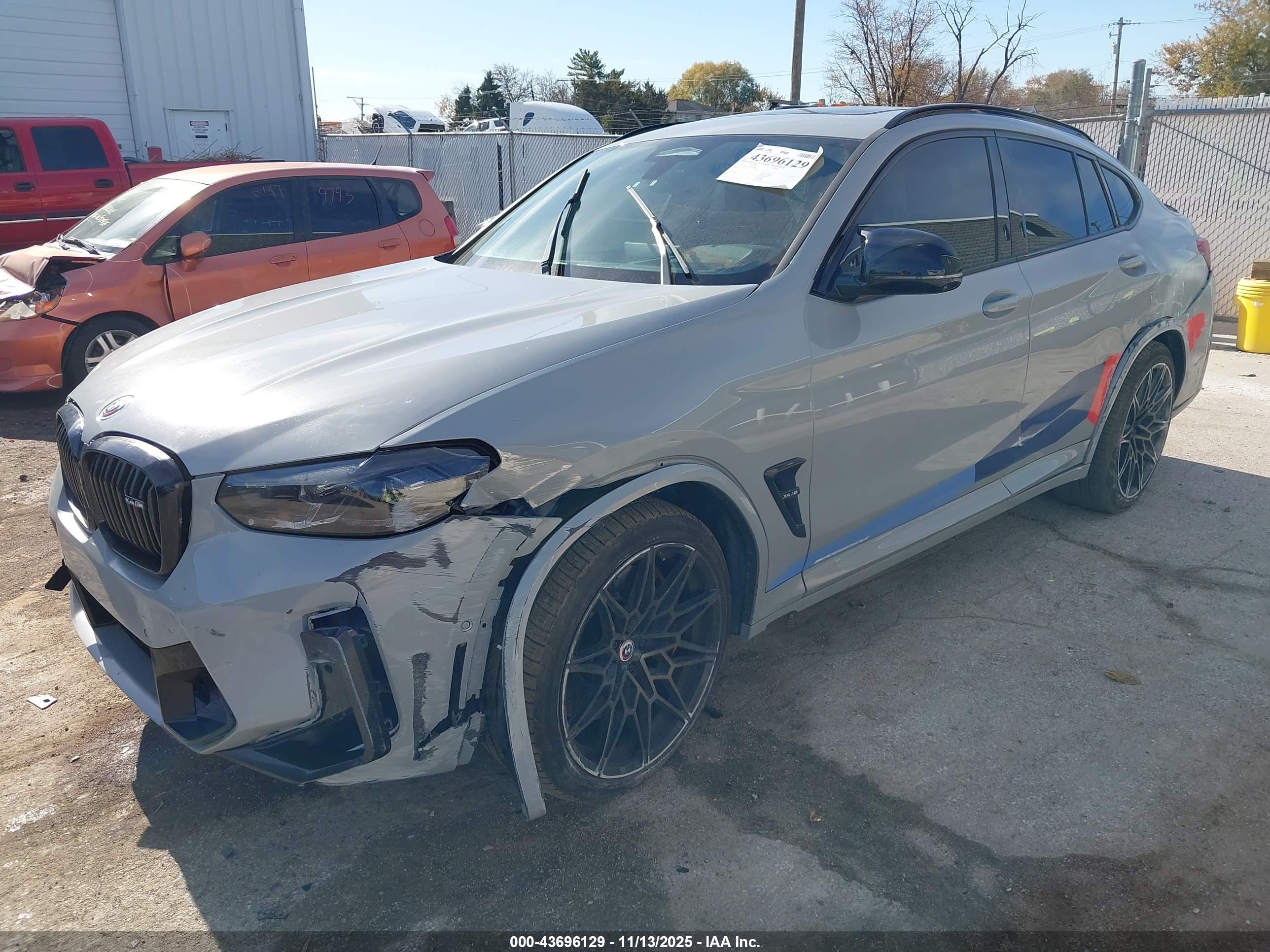 BMW X4 image 2