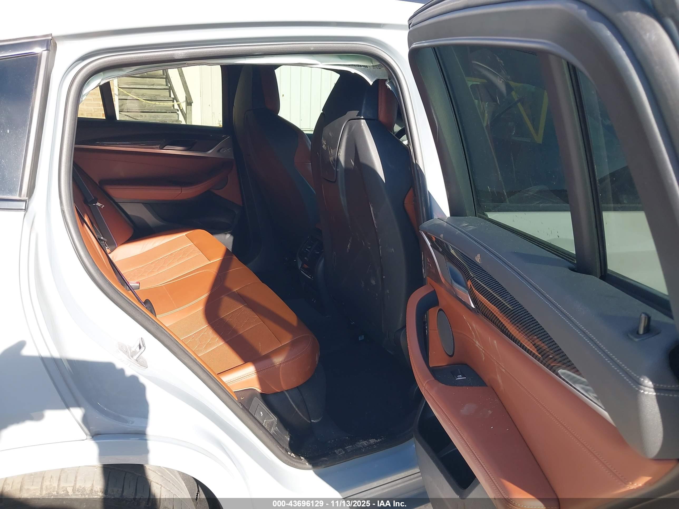 BMW X4 image 8