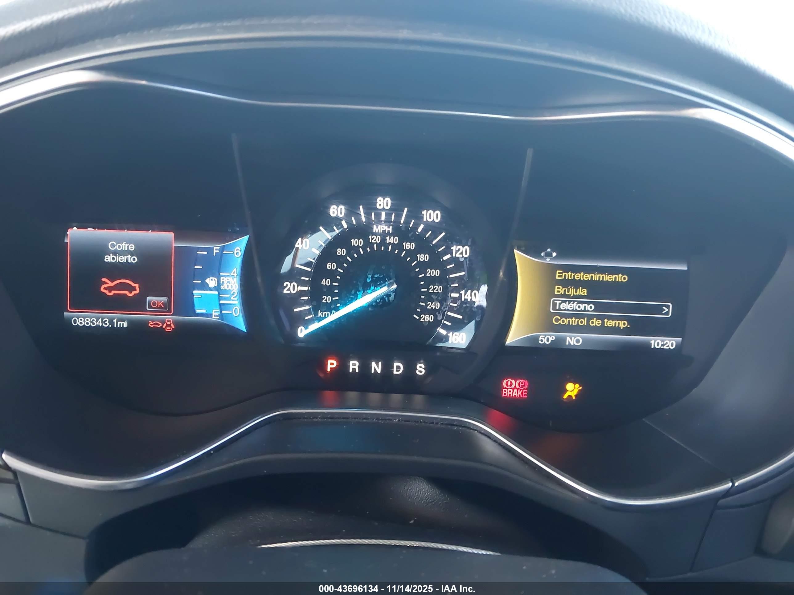 FORD FUSION image 7