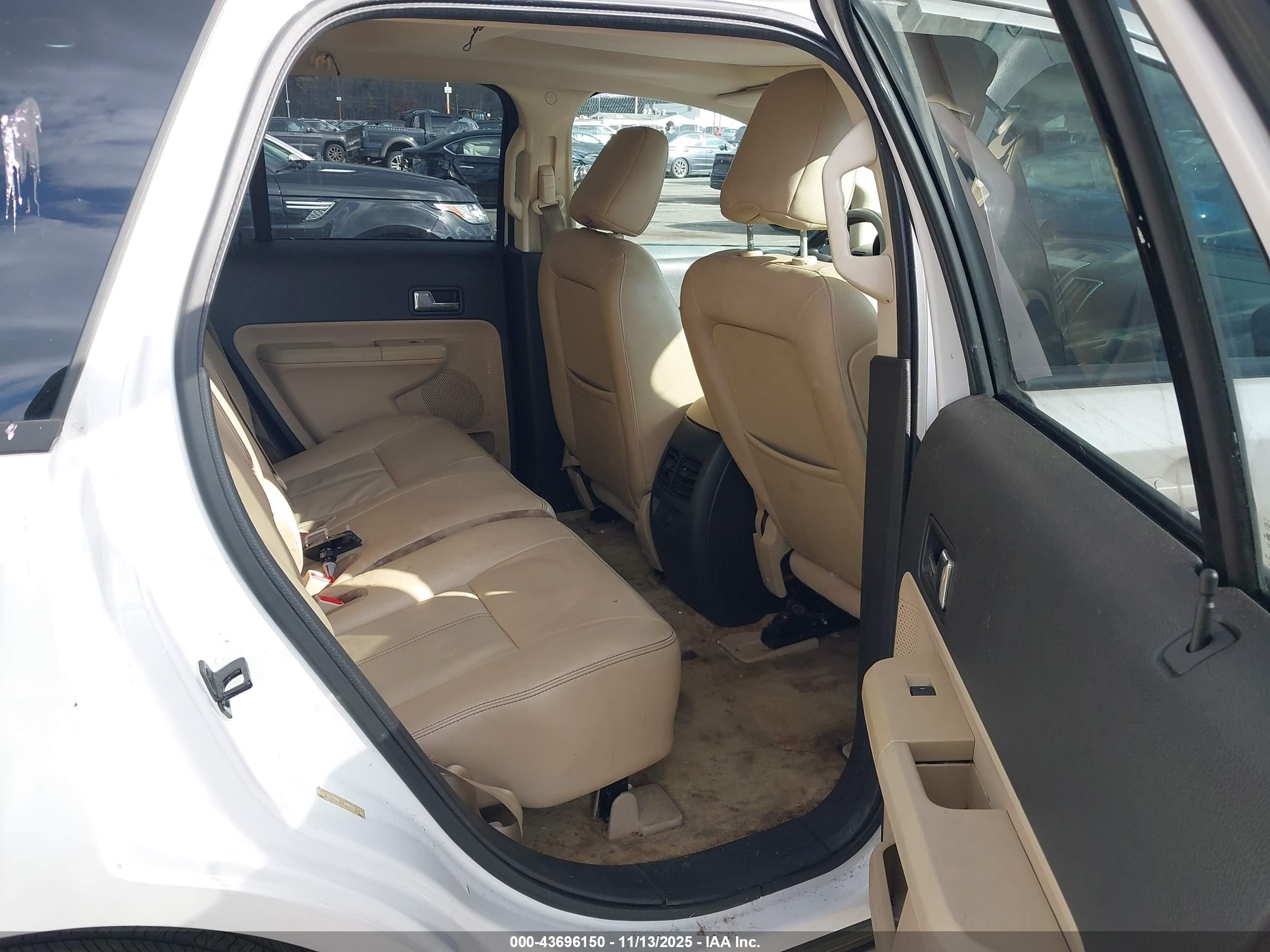 FORD EDGE image 8