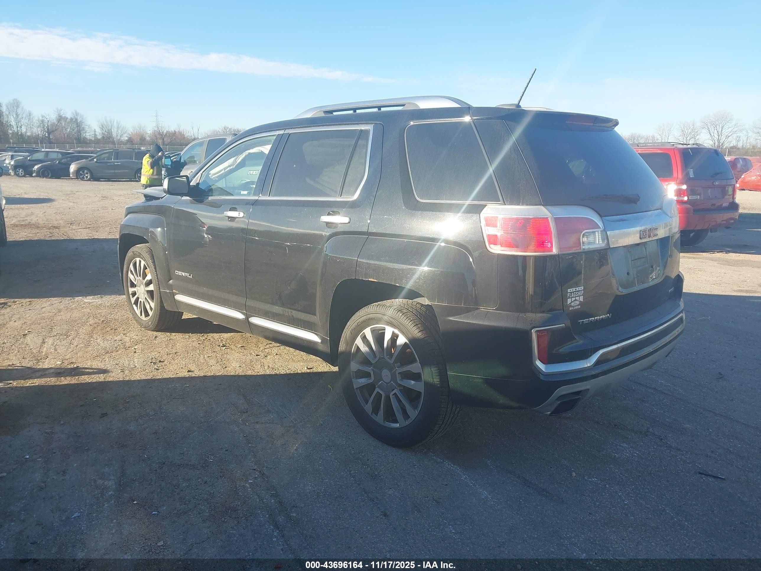 GMC TERRAIN image 3