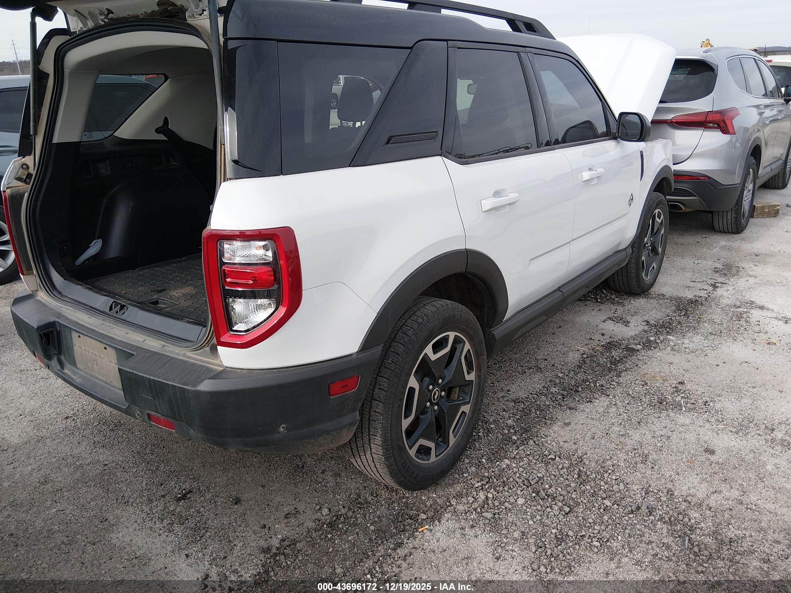FORD BRONCO image 4