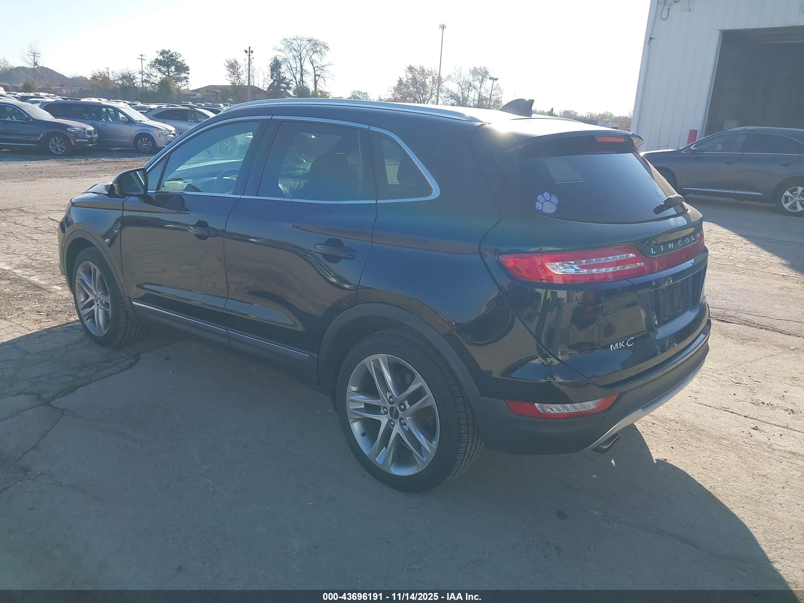 LINCOLN MKC image 3