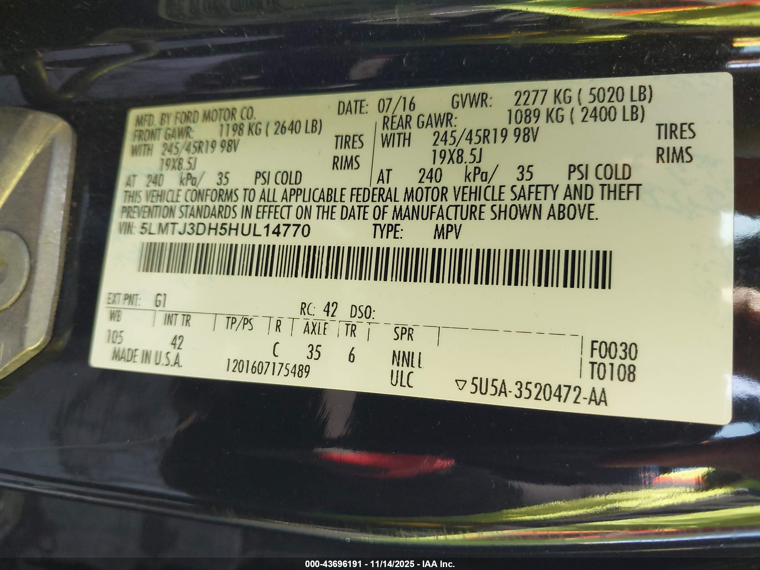 LINCOLN MKC image 9