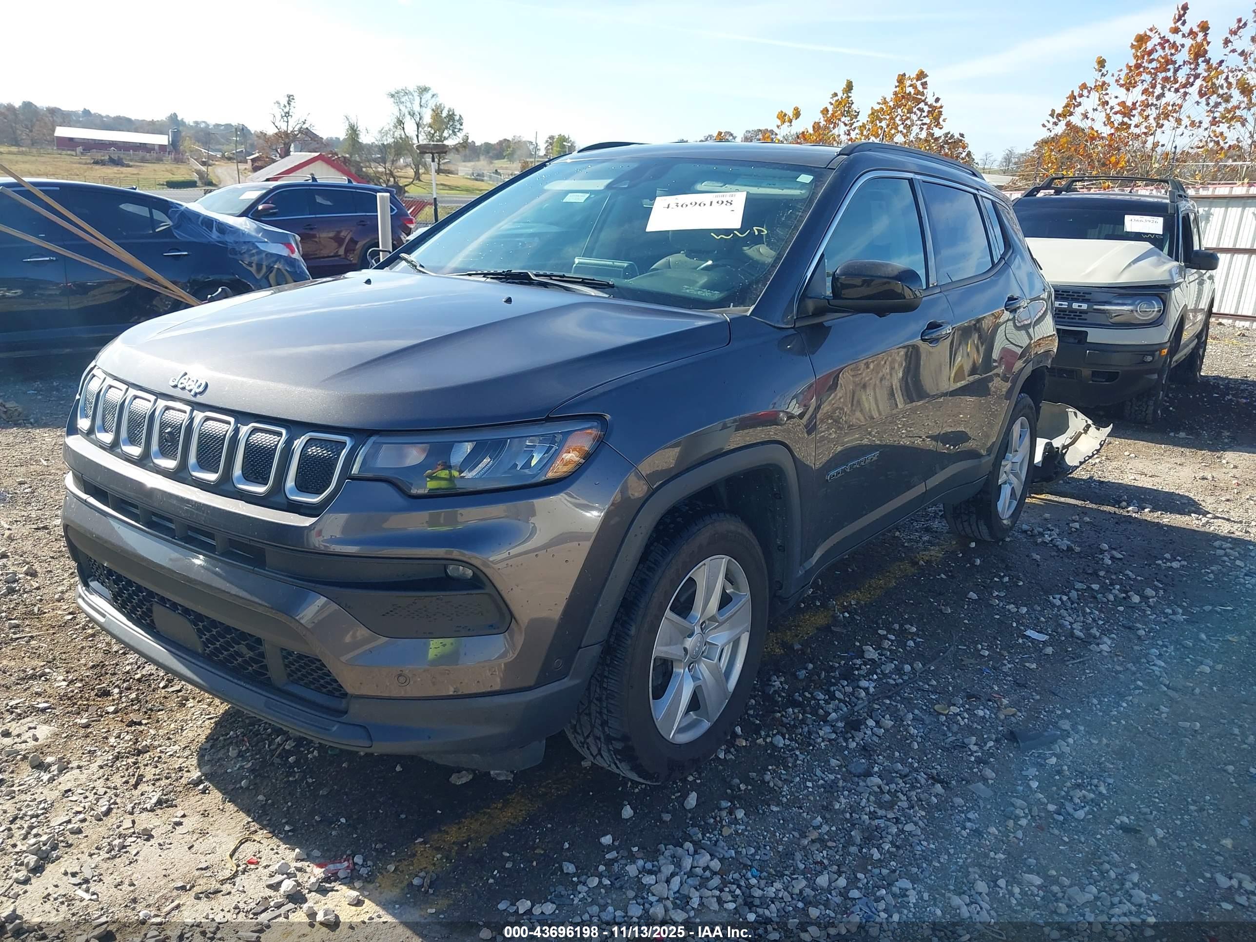JEEP COMPASS image 2