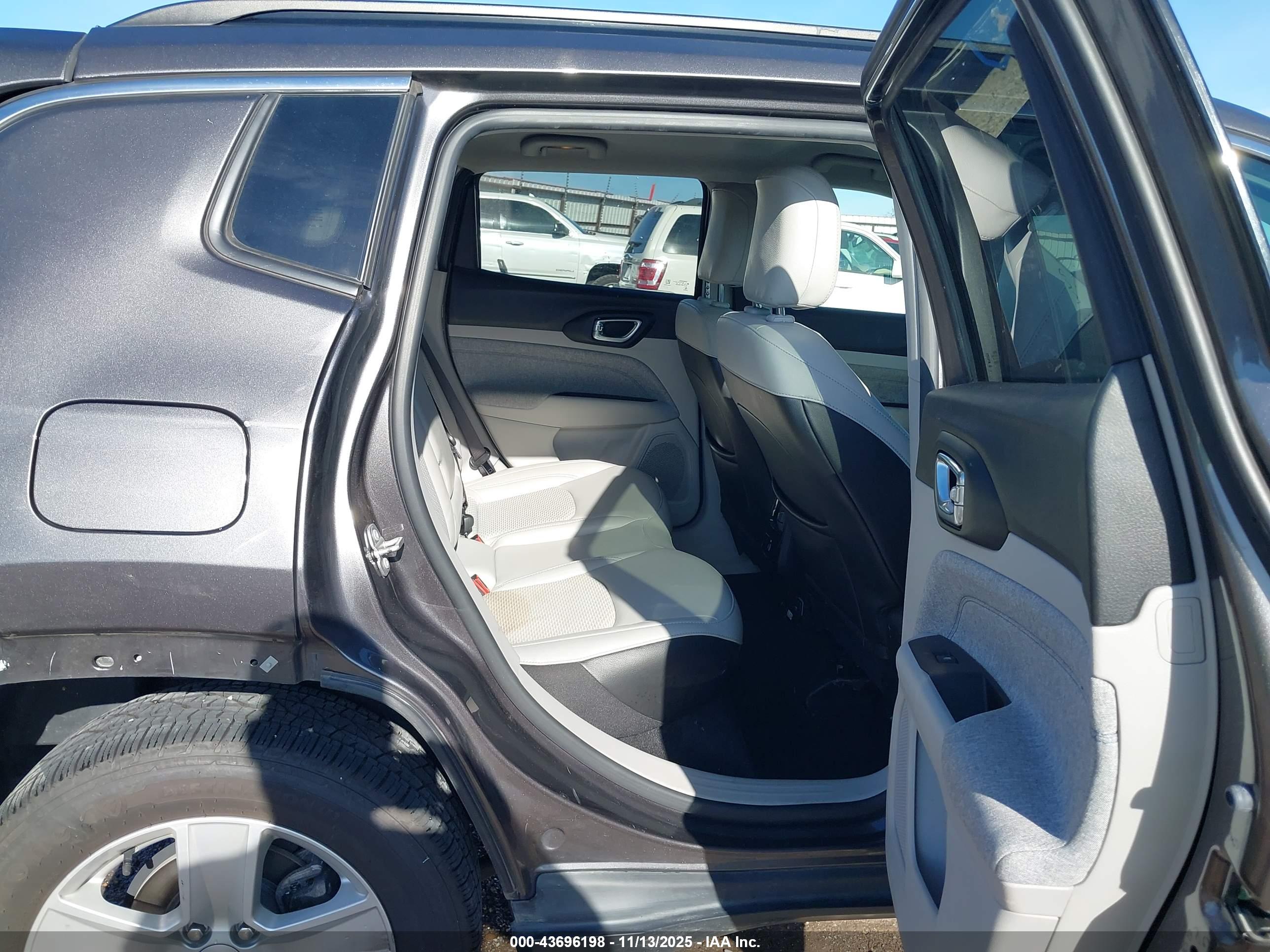 JEEP COMPASS image 8