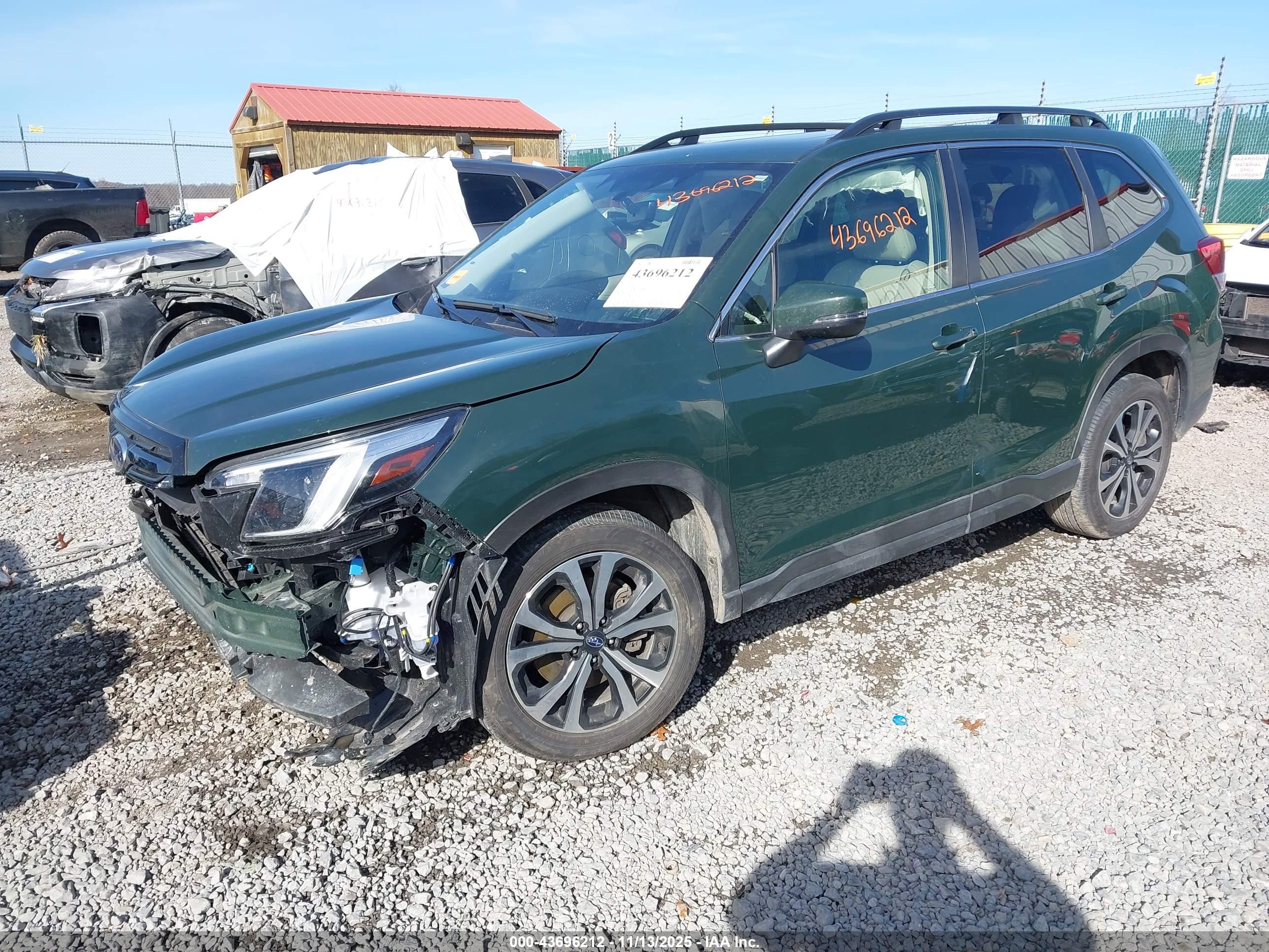 SUBARU FORESTER image 2