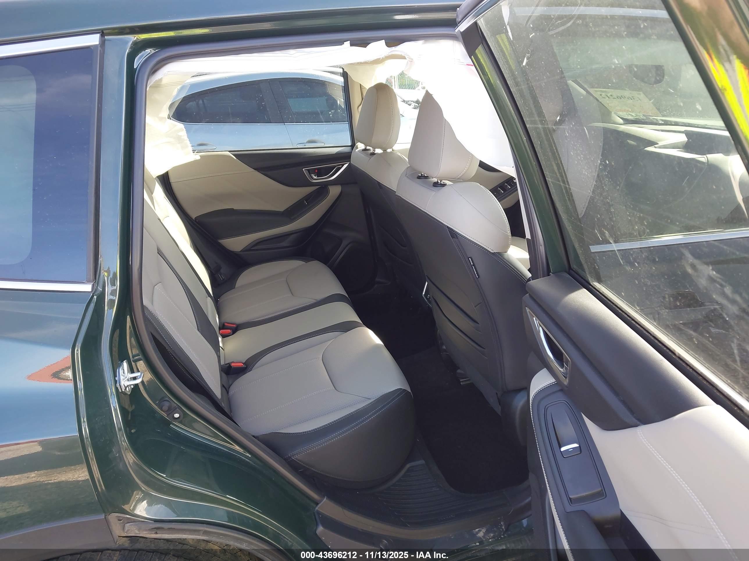 SUBARU FORESTER image 8
