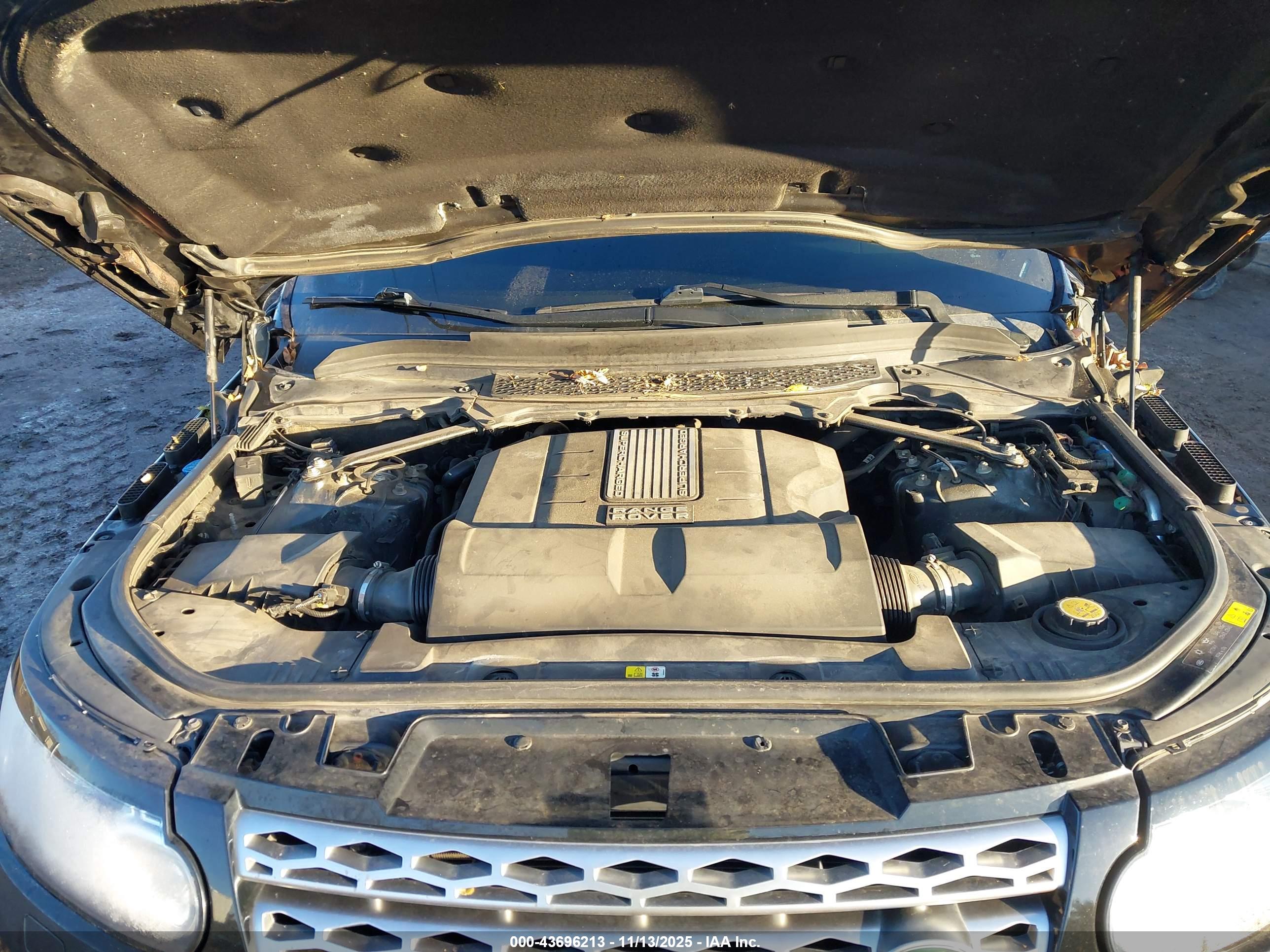 LAND ROVER image 10