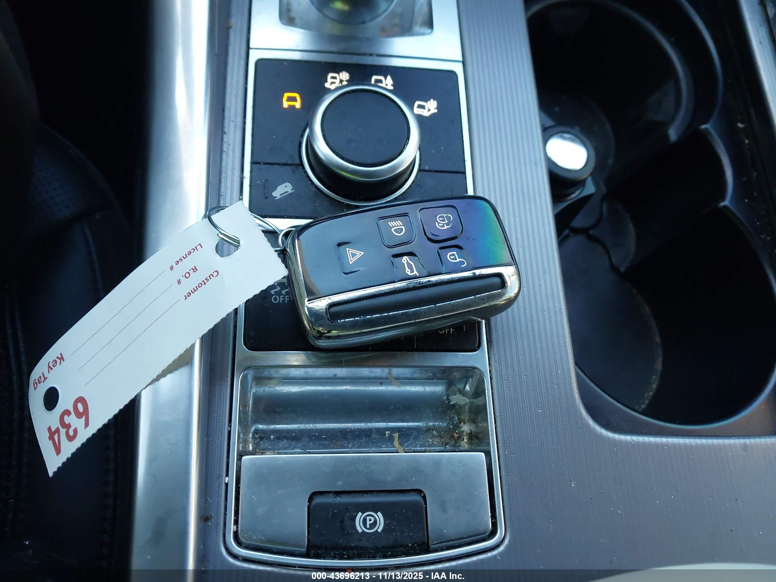 LAND ROVER image 11