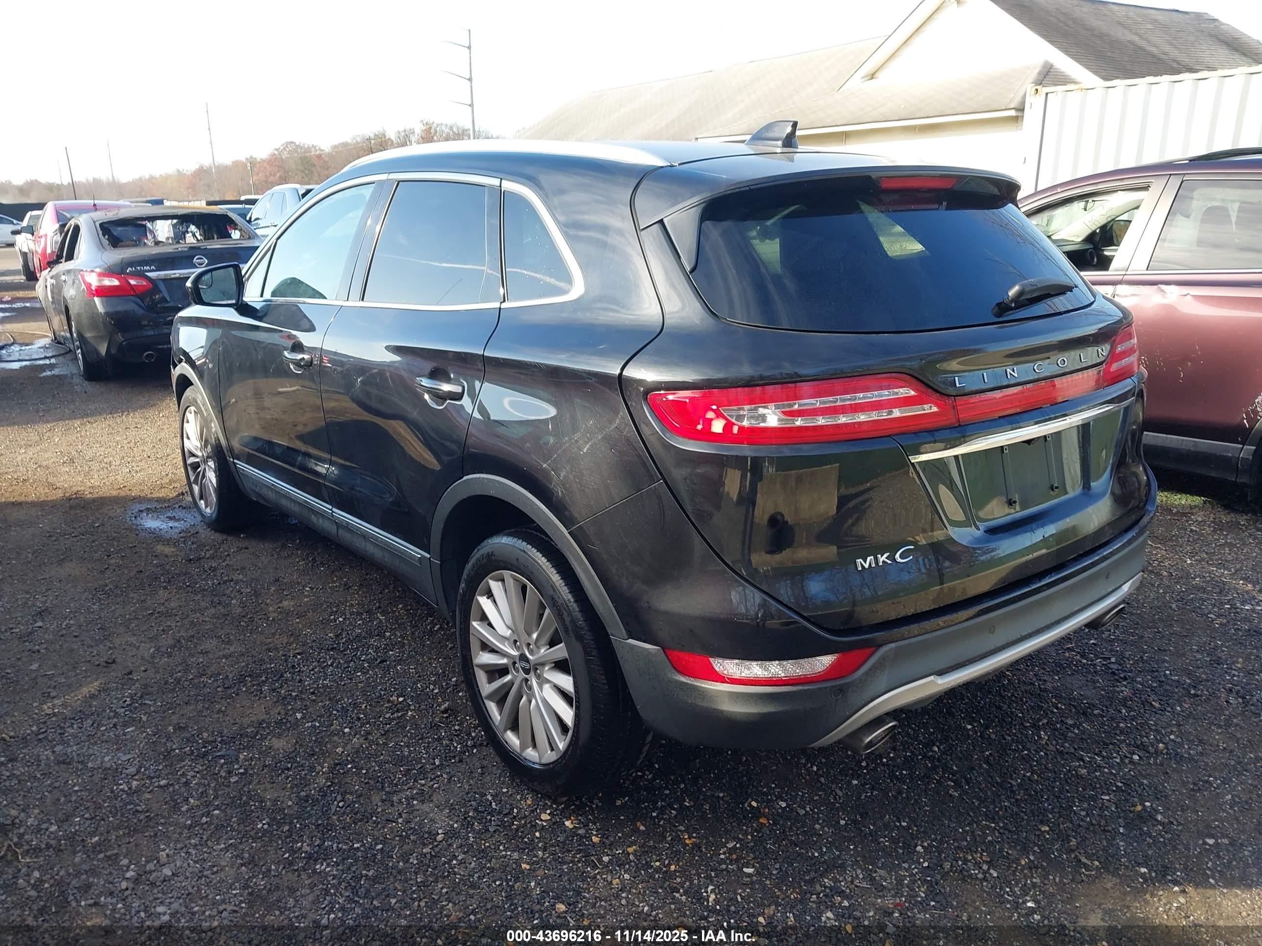 LINCOLN MKC image 3