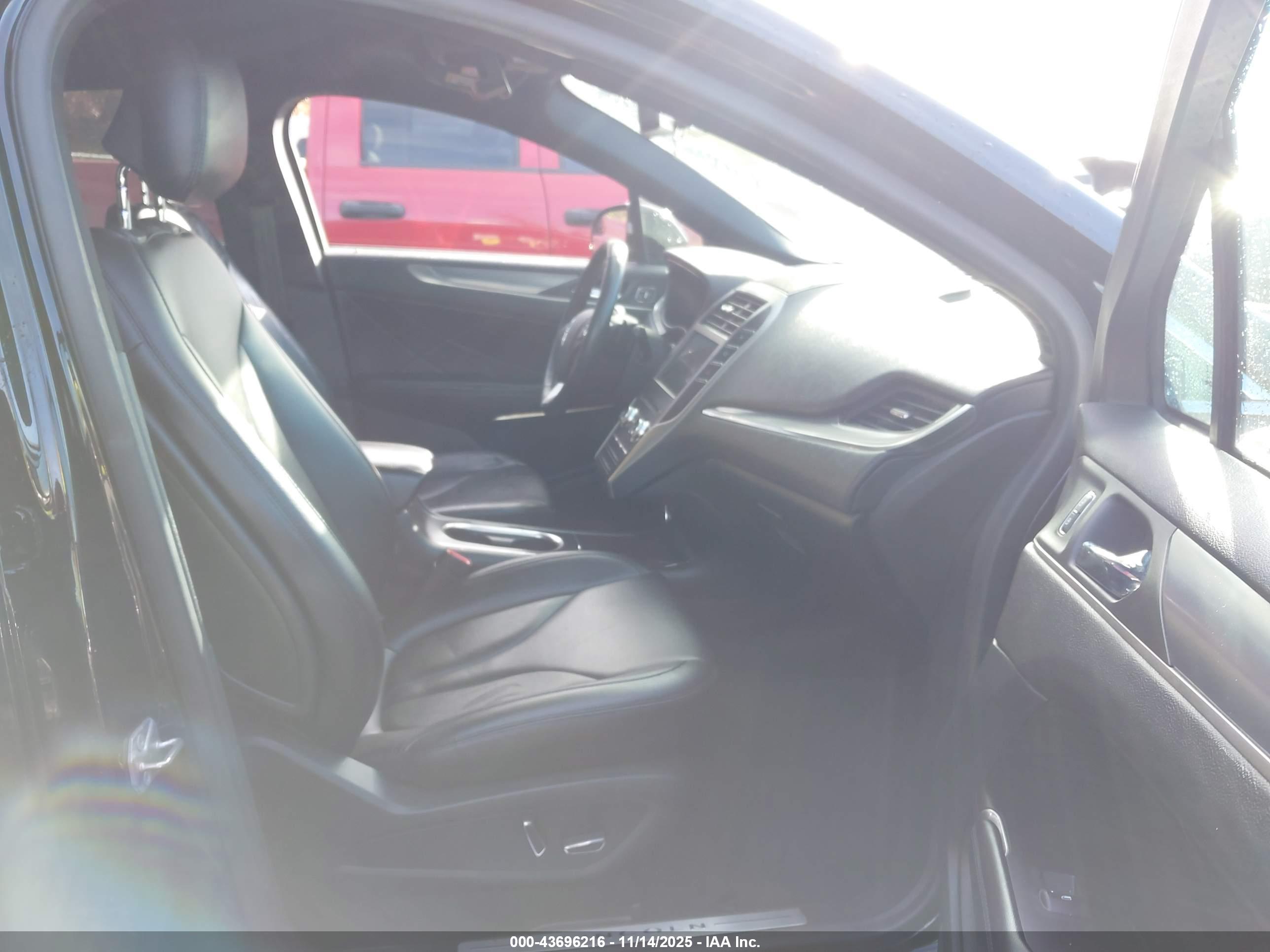 LINCOLN MKC image 5