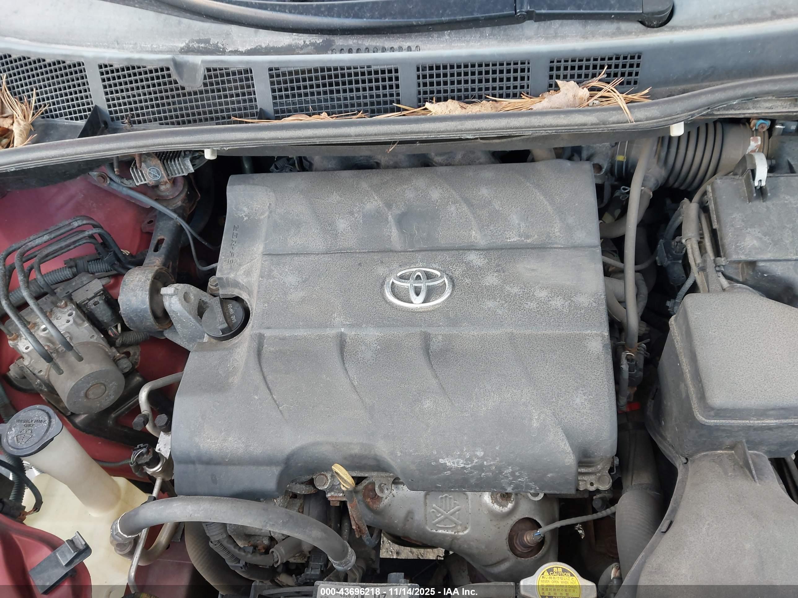 TOYOTA SIENNA image 10
