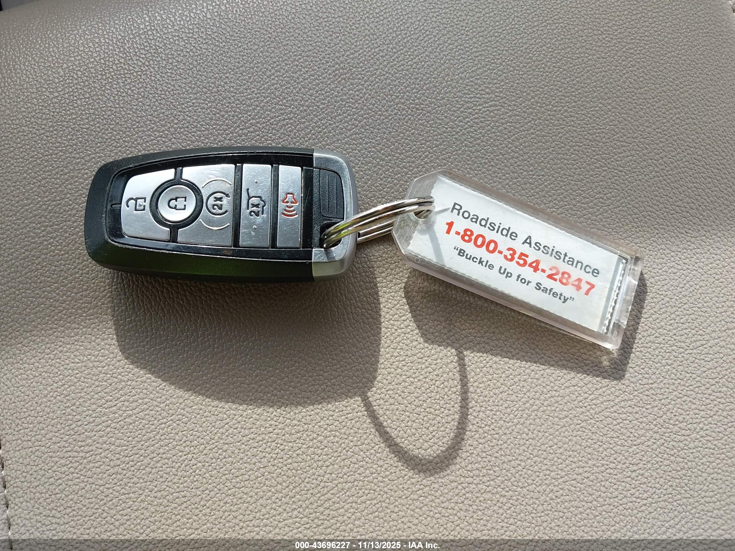 FORD EXPEDITION image 11