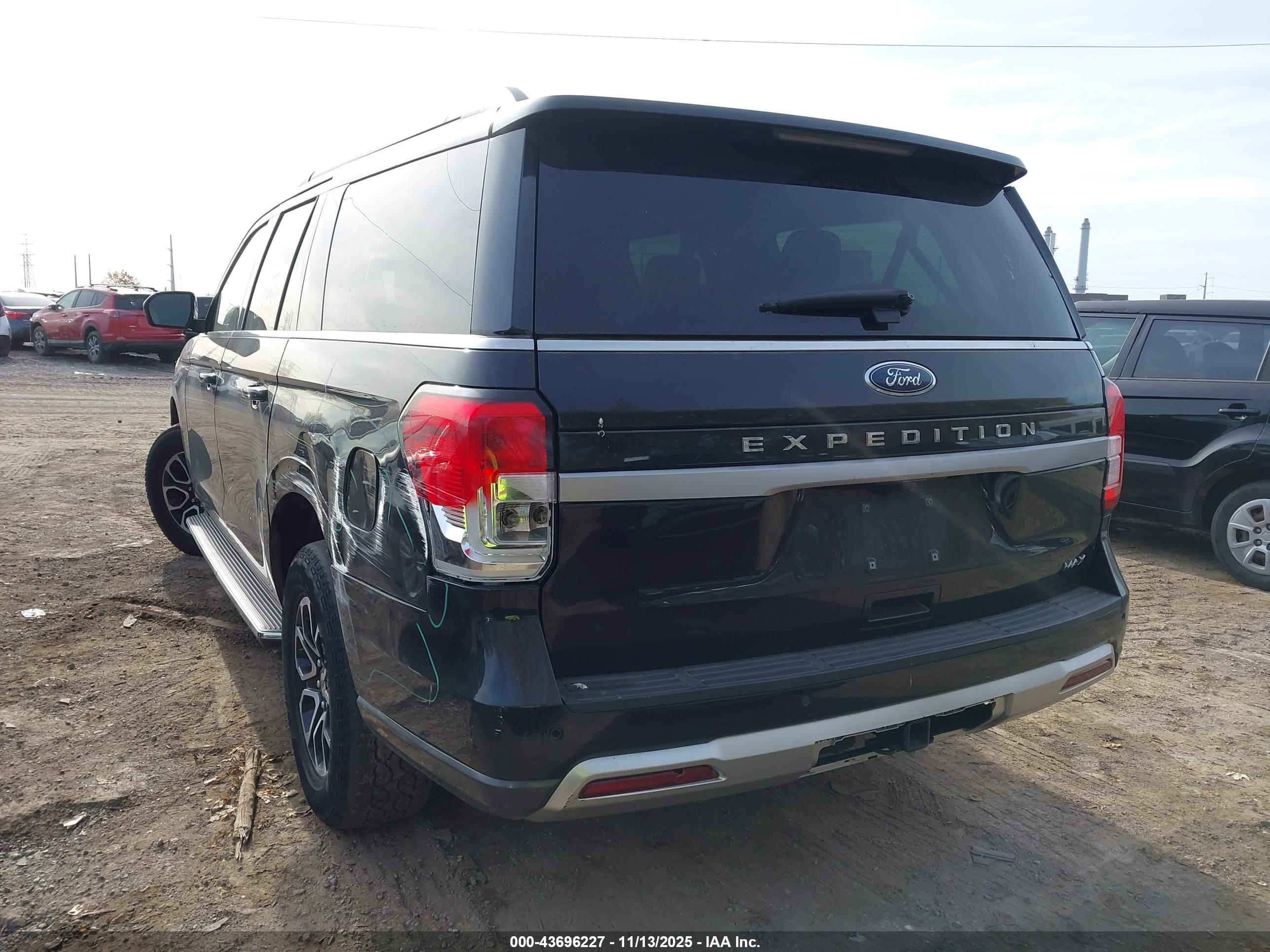 FORD EXPEDITION image 3