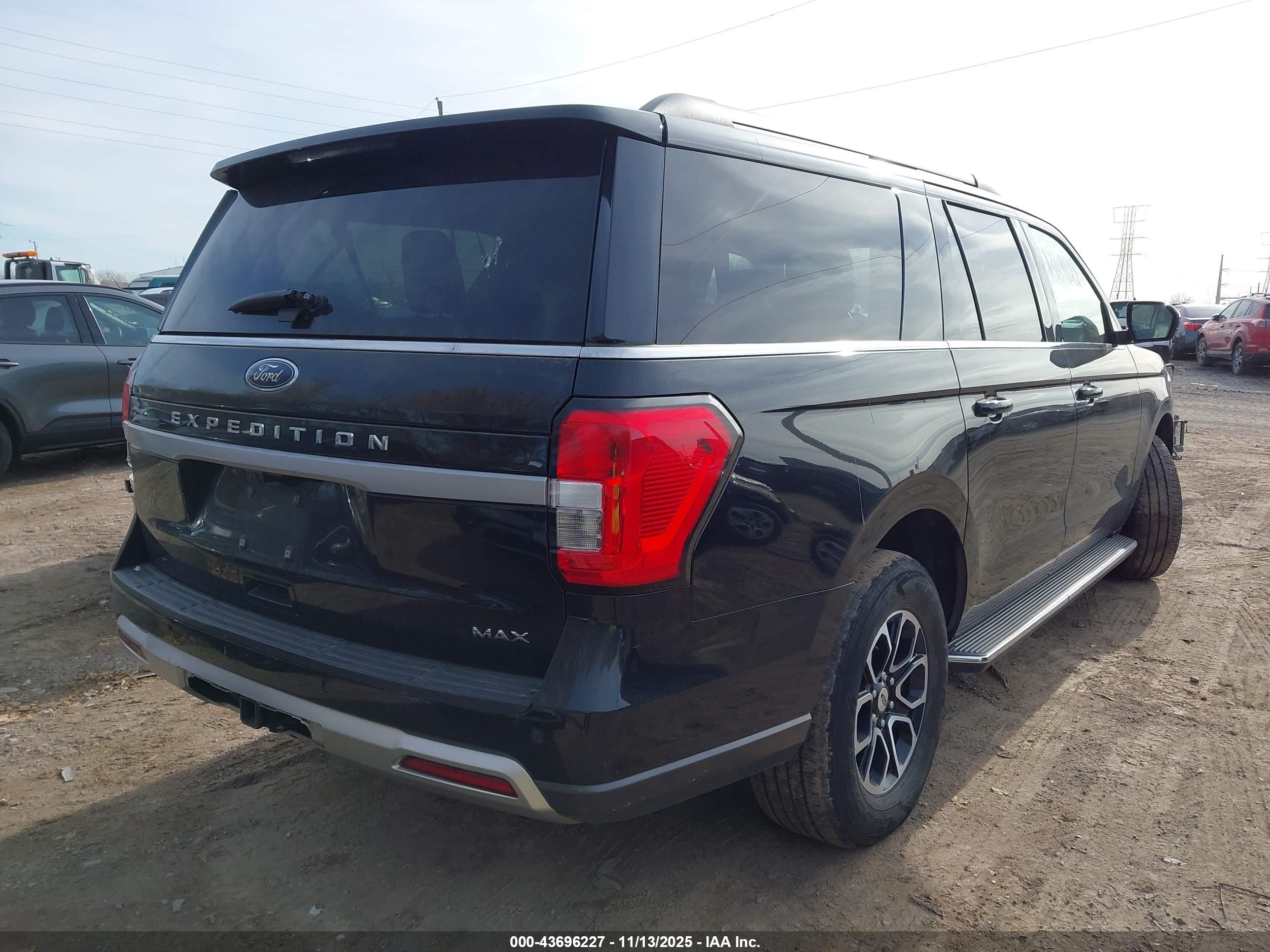 FORD EXPEDITION image 4