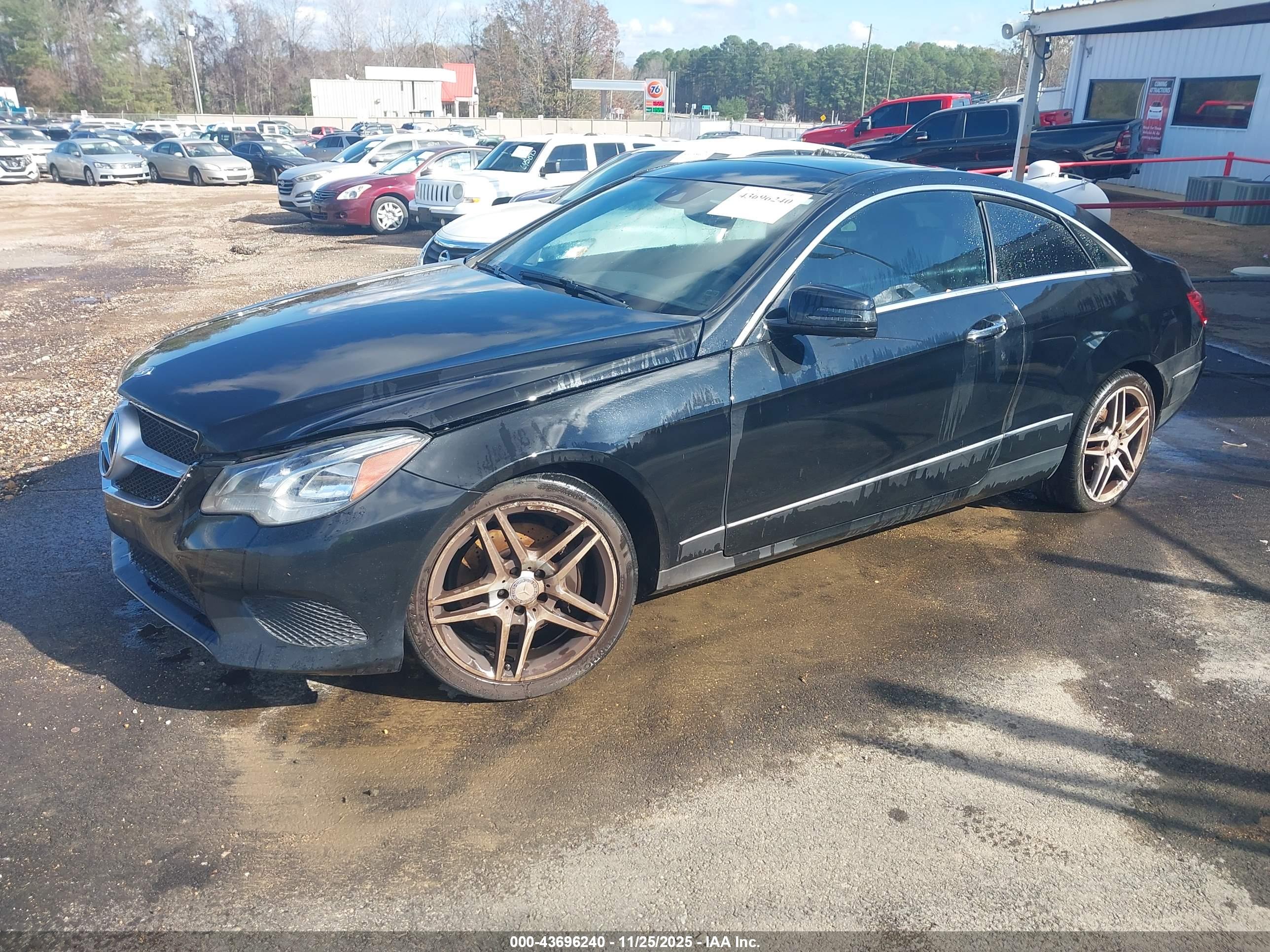 MERCEDES-BENZ E image 2