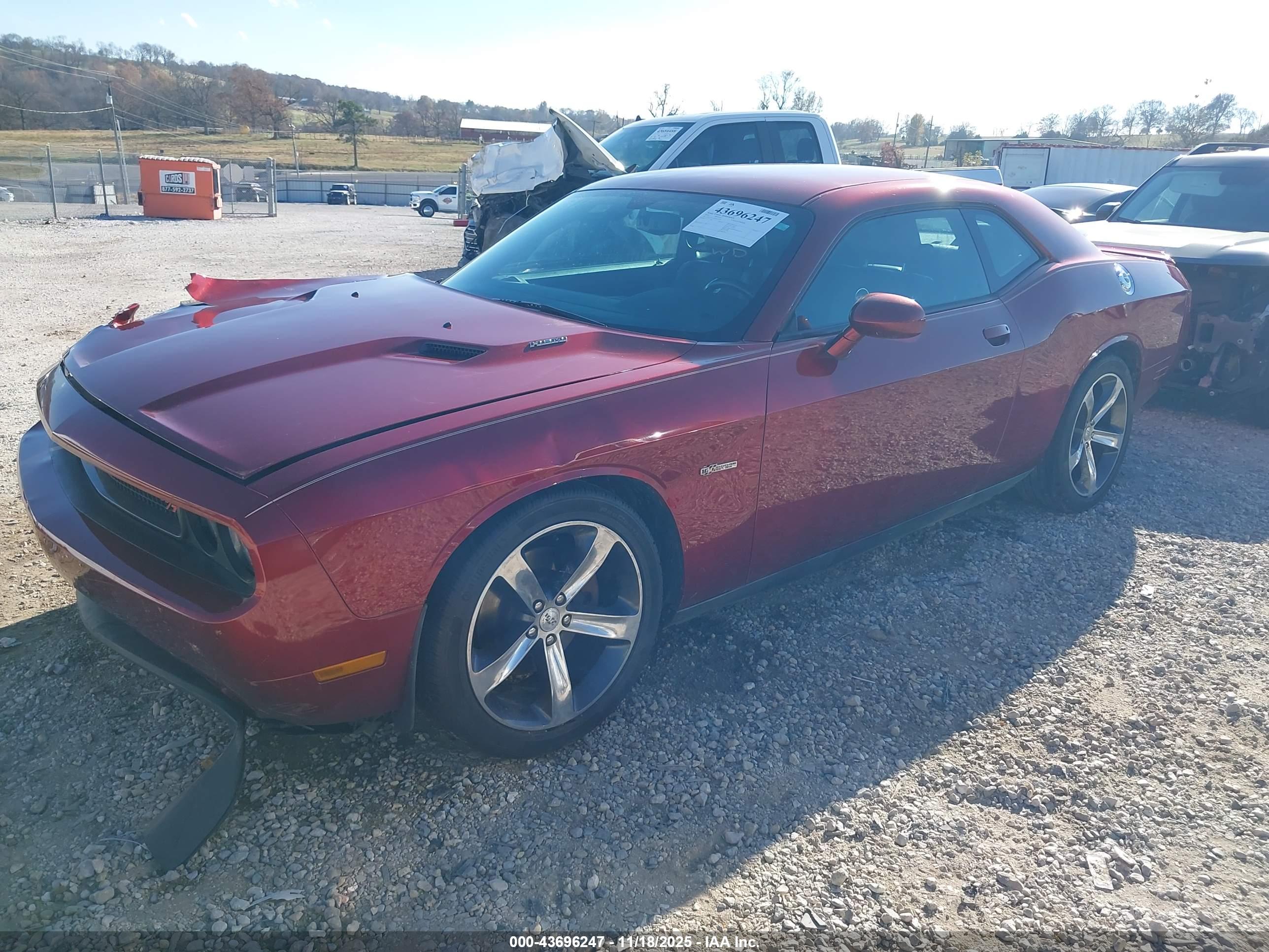 DODGE CHALLENGER image 2