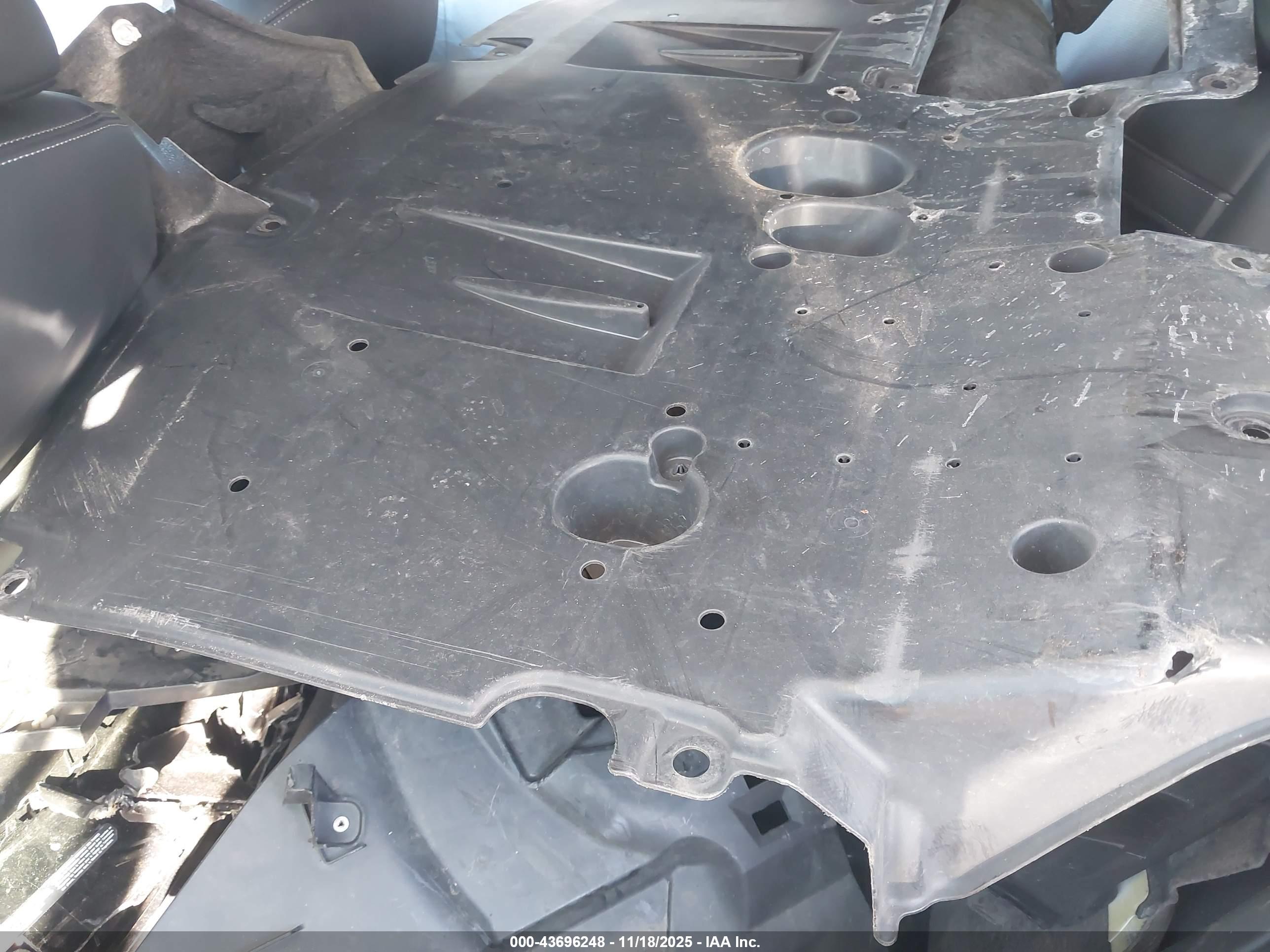 LEXUS IS image 8