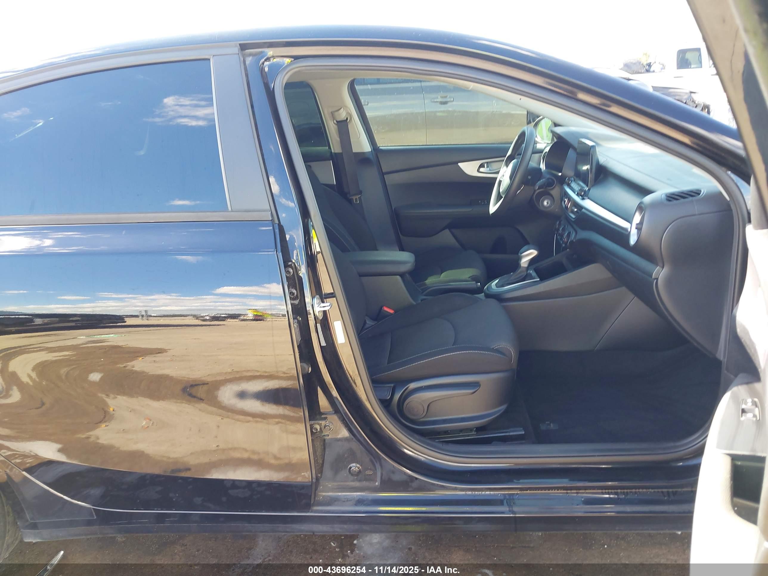 KIA FORTE image 5