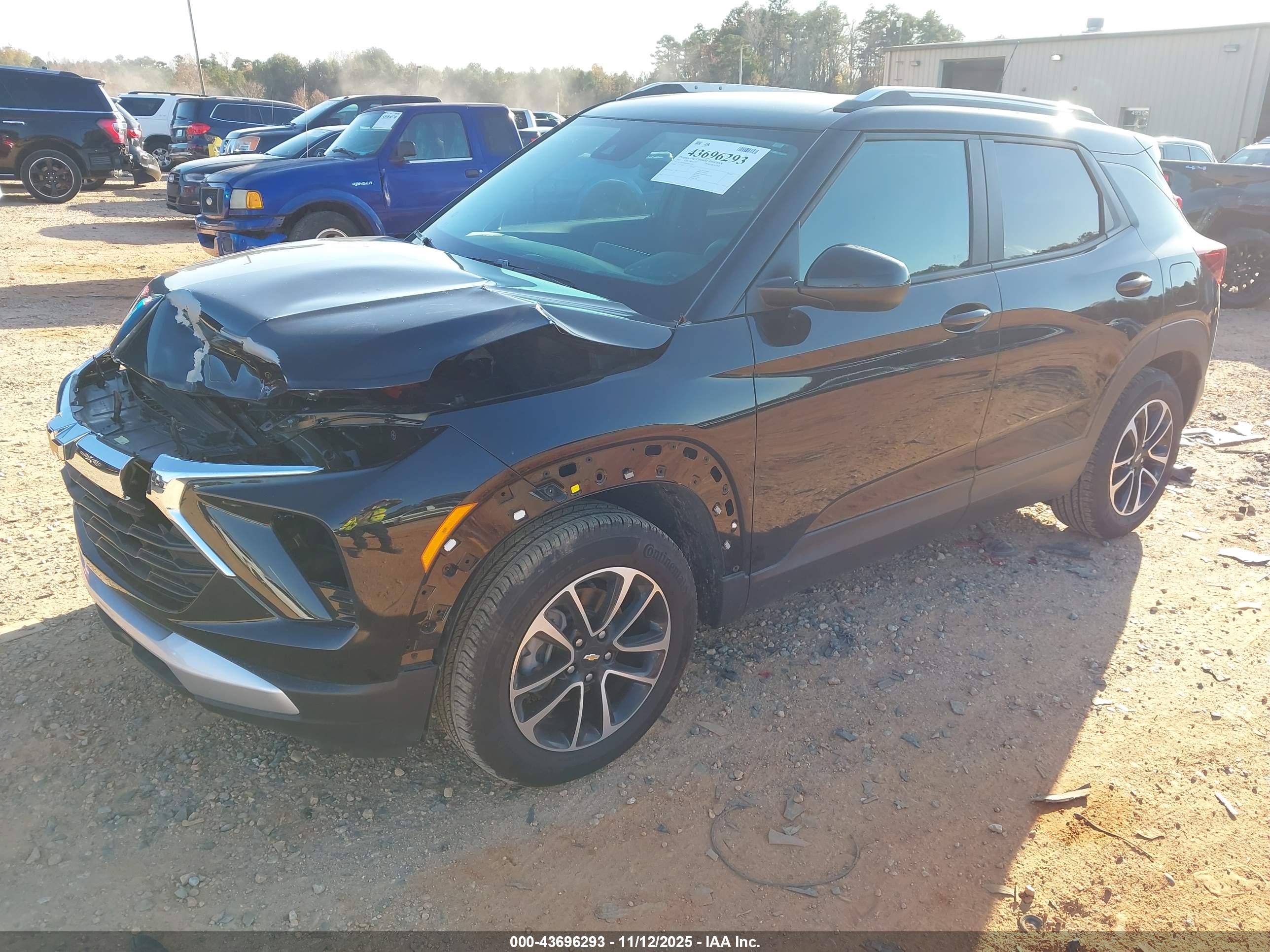 CHEVROLET TRAILBLAZER image 2