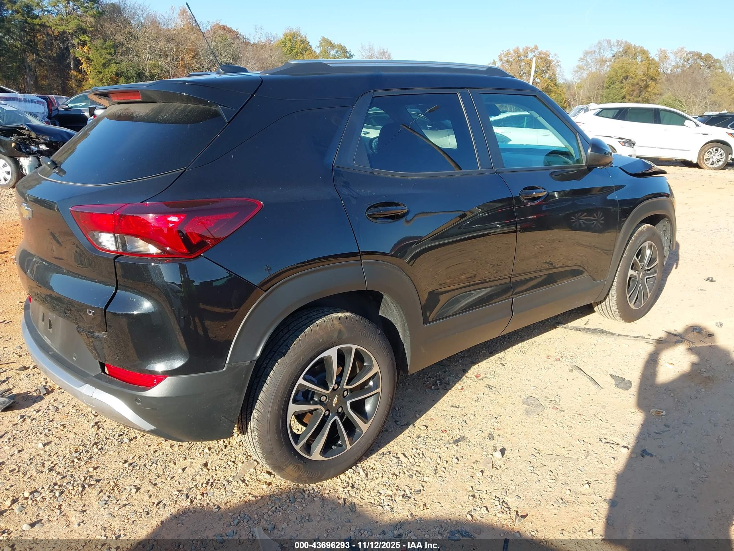CHEVROLET TRAILBLAZER image 4