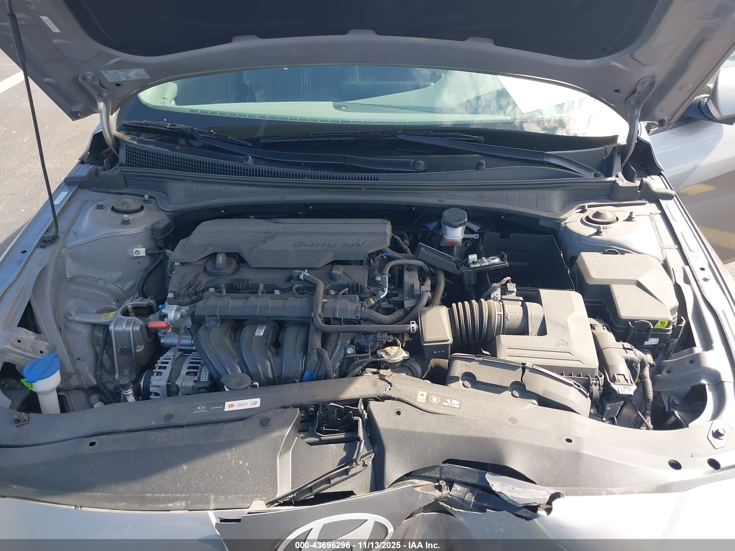 HYUNDAI ELANTRA image 10
