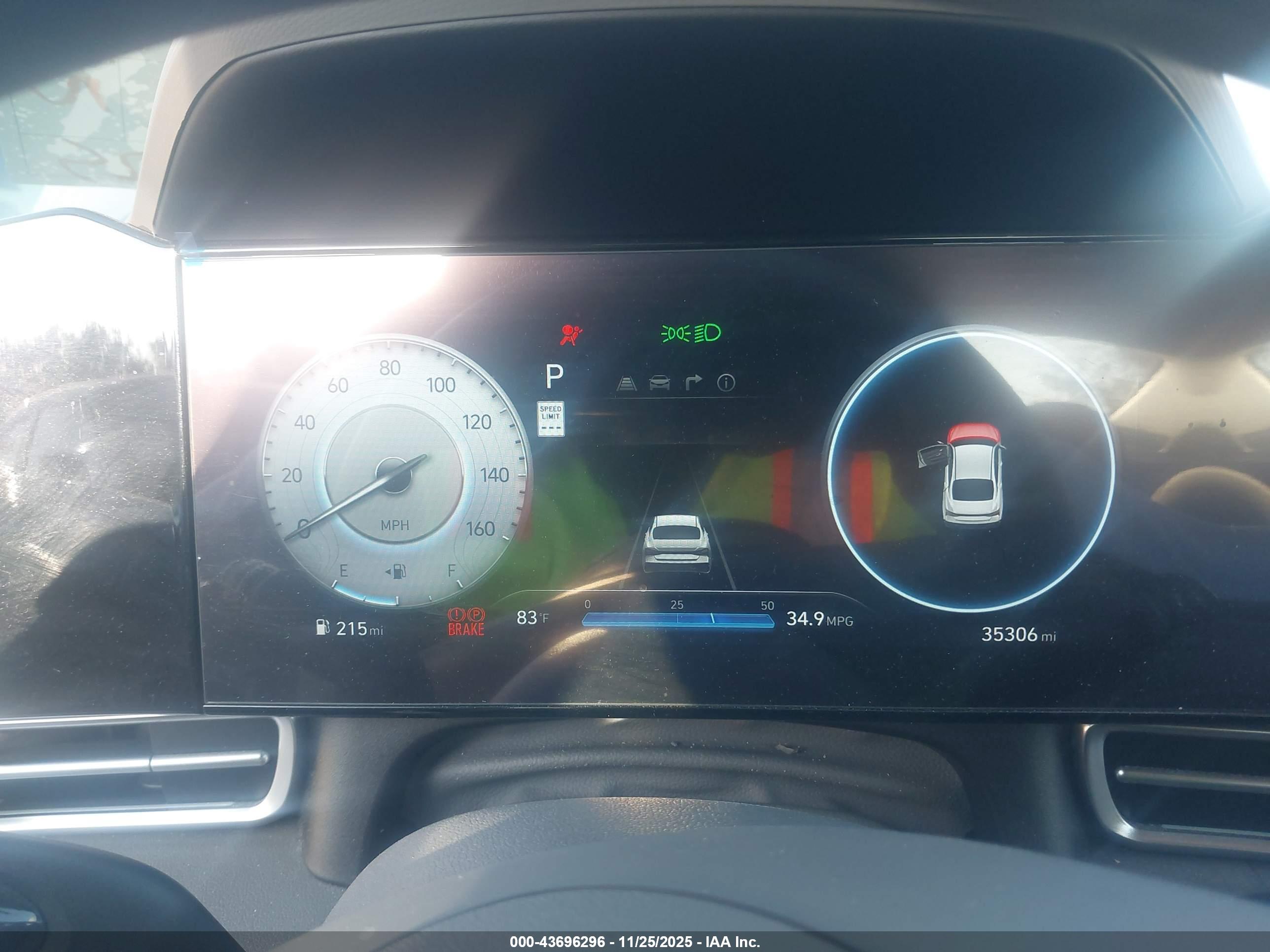 HYUNDAI ELANTRA image 7