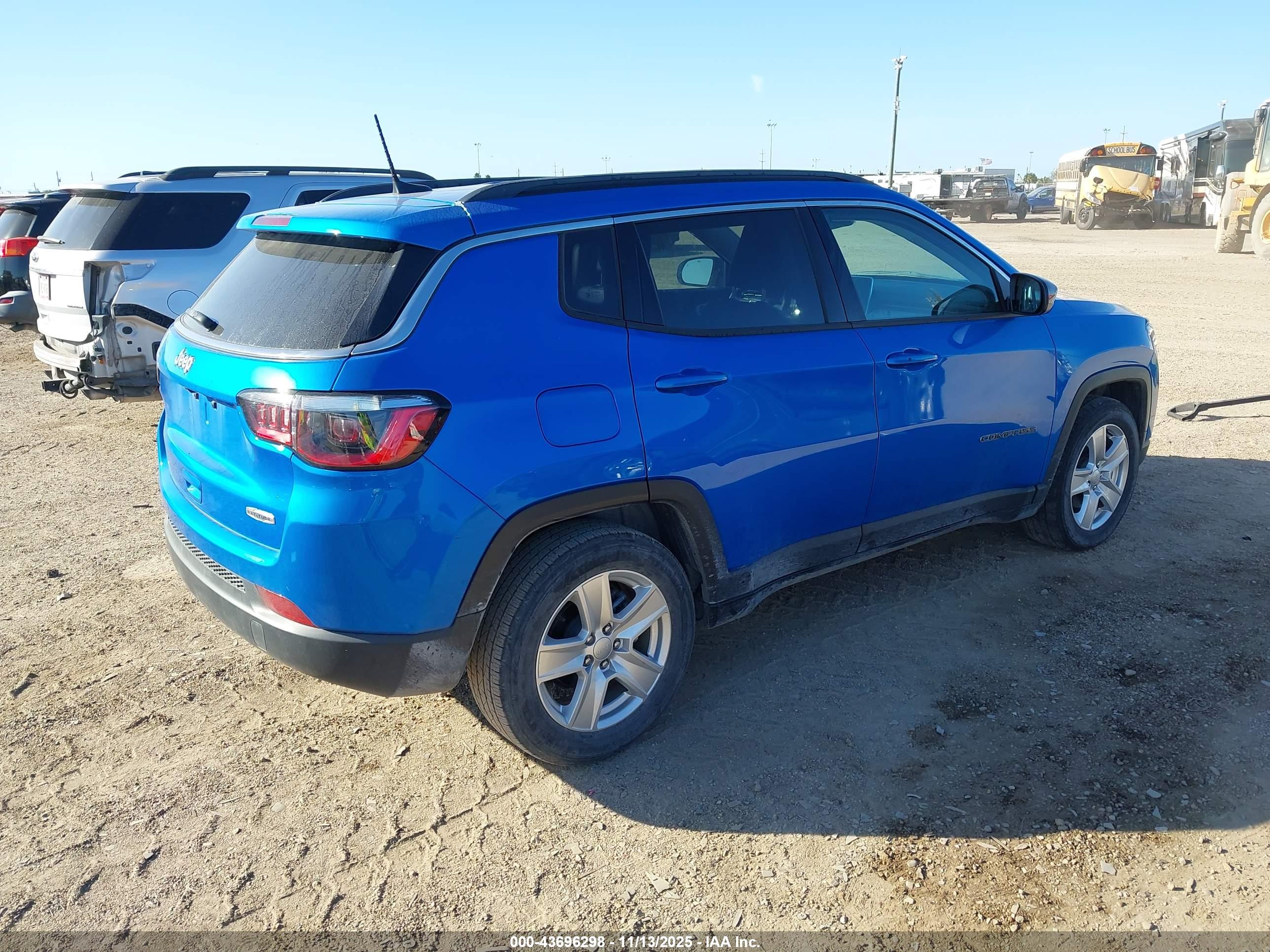 JEEP COMPASS image 4