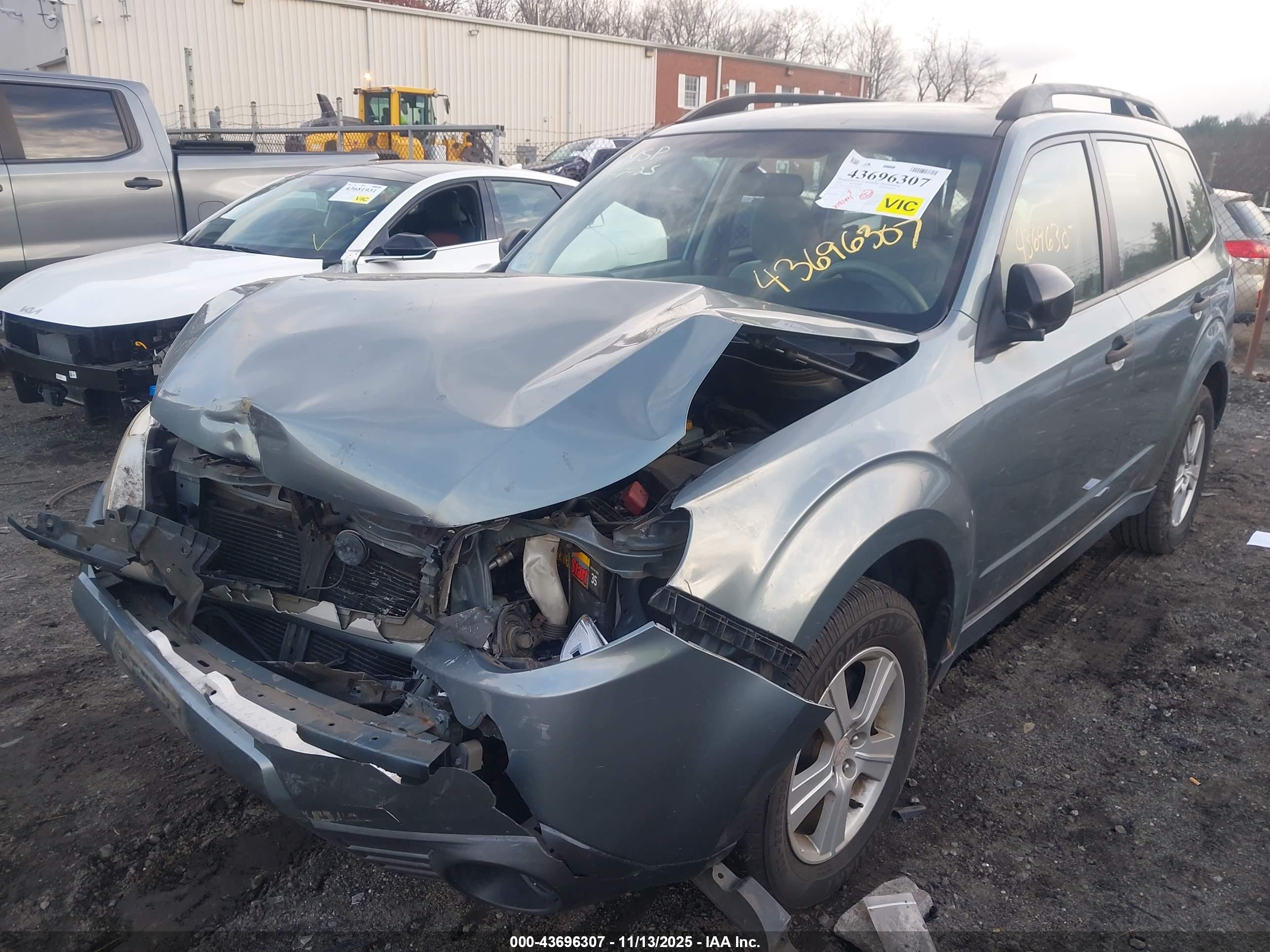 SUBARU FORESTER image 2