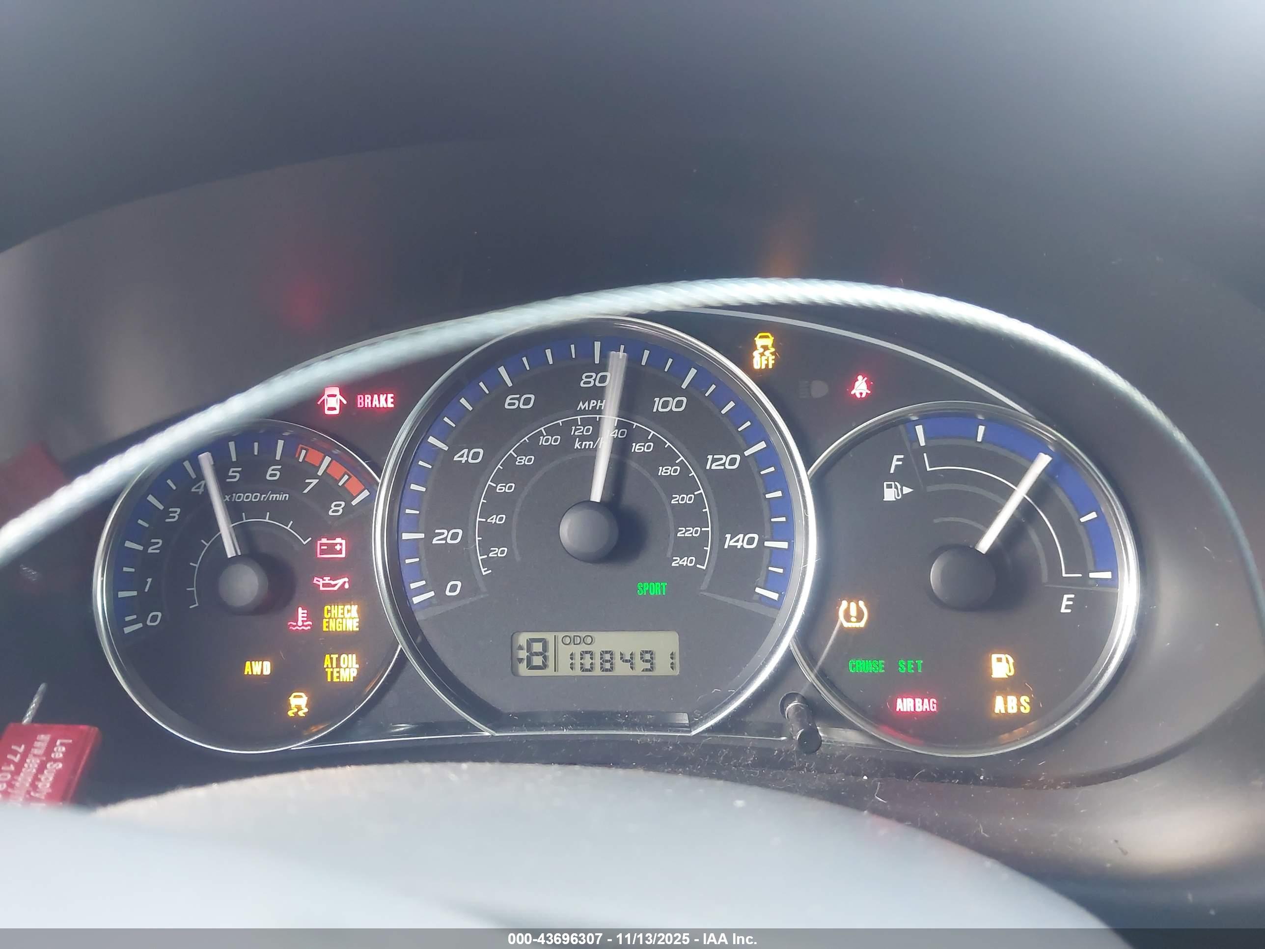 SUBARU FORESTER image 7