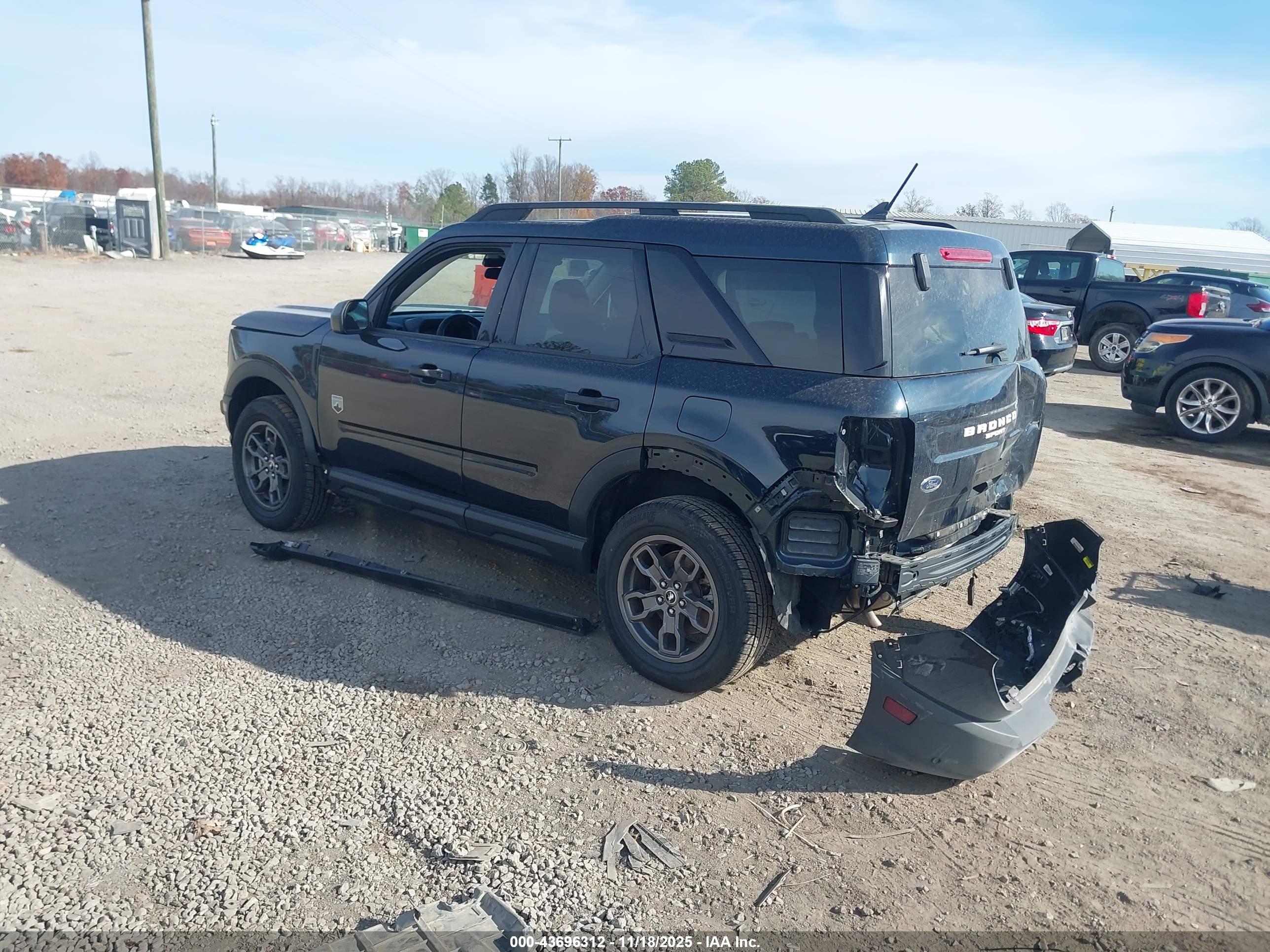 FORD BRONCO image 3