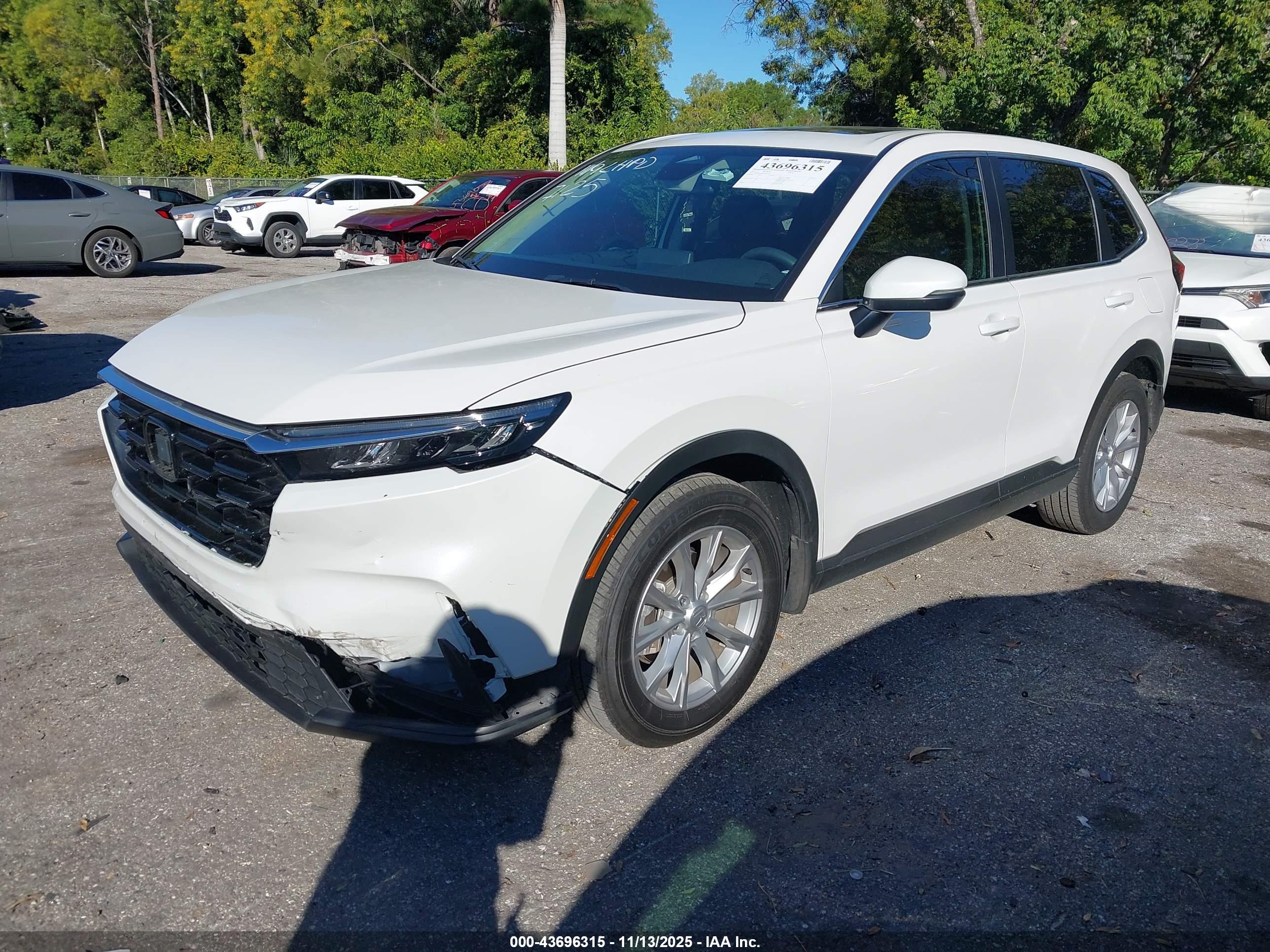 HONDA CR-V image 2