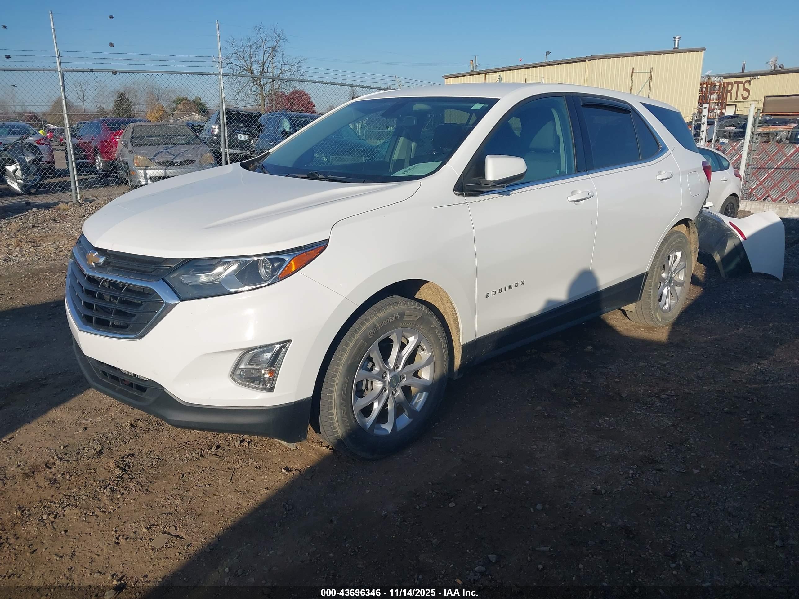 CHEVROLET EQUINOX image 2