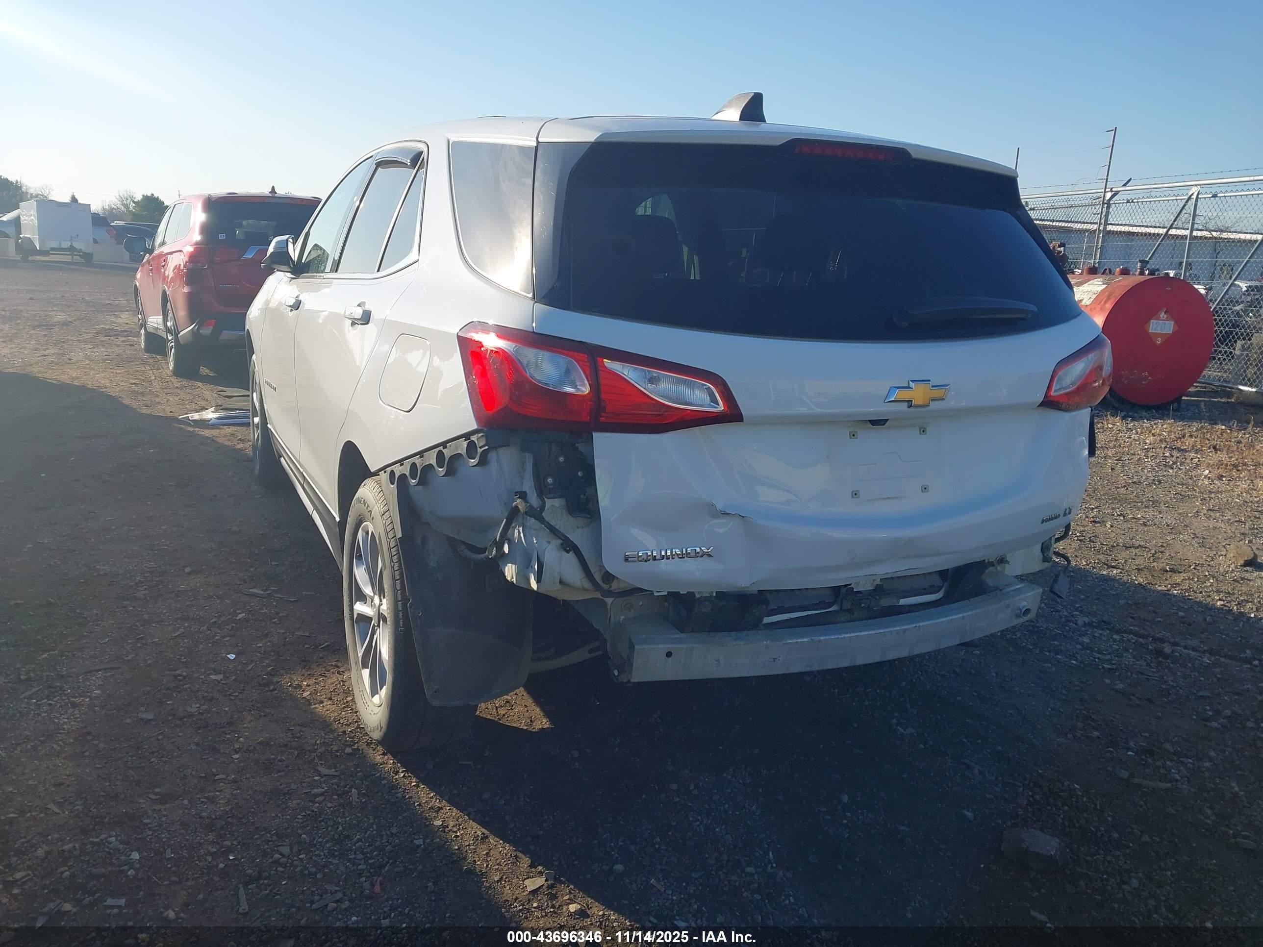 CHEVROLET EQUINOX image 3