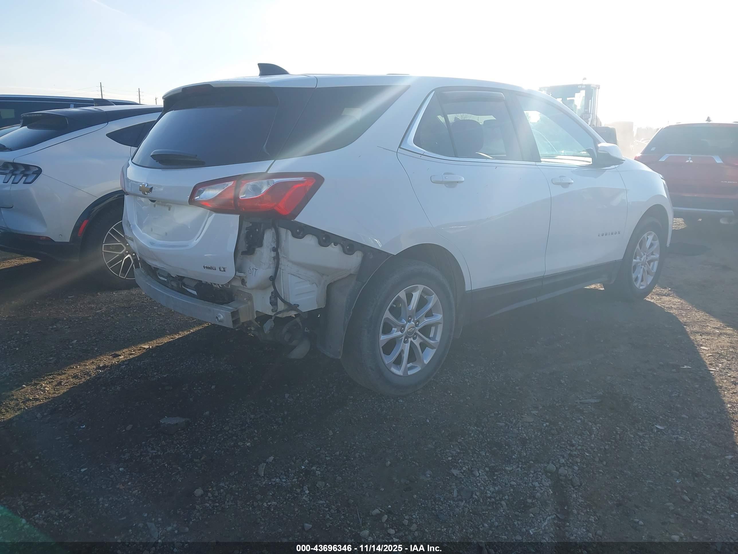 CHEVROLET EQUINOX image 4