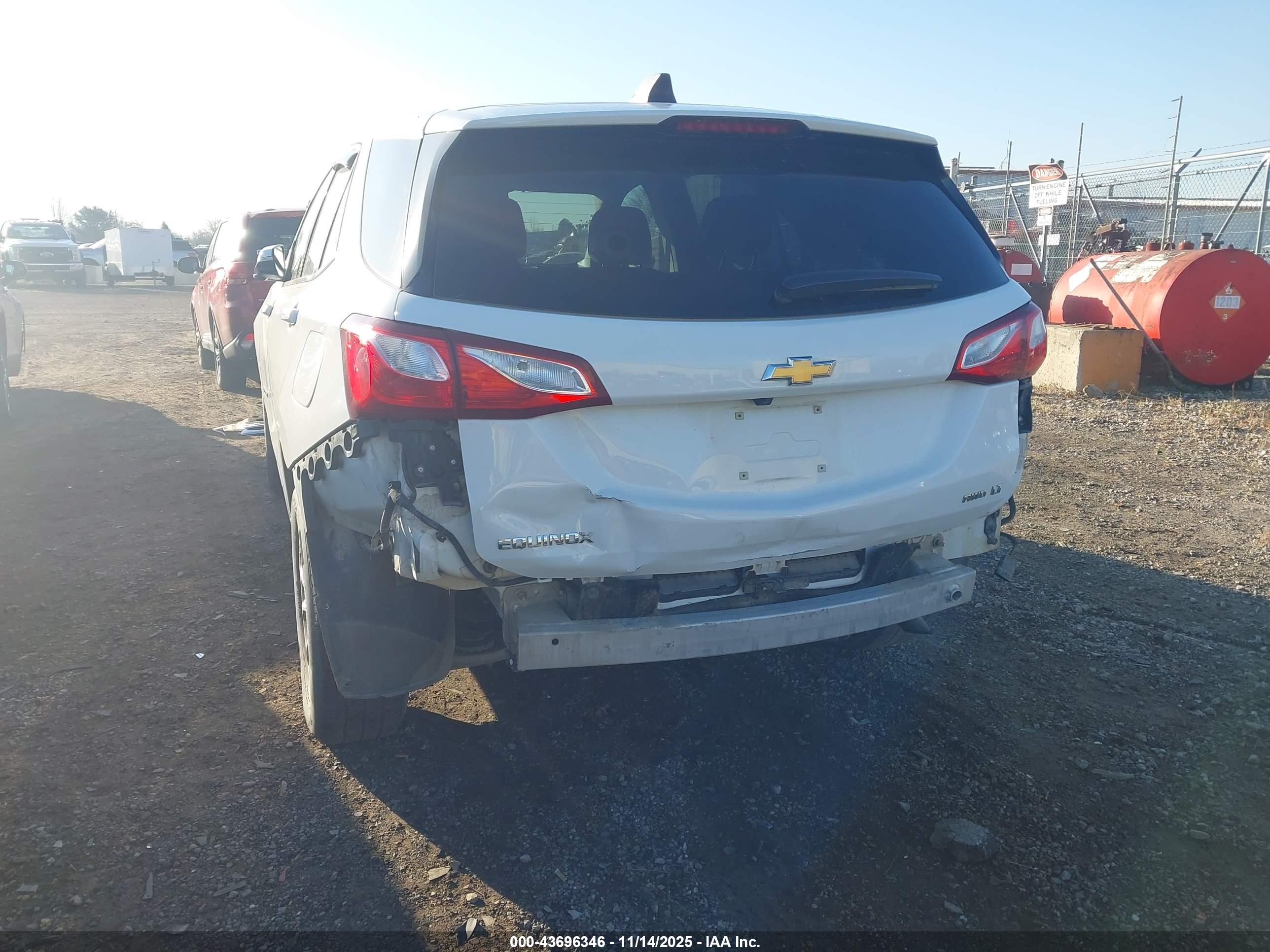CHEVROLET EQUINOX image 6