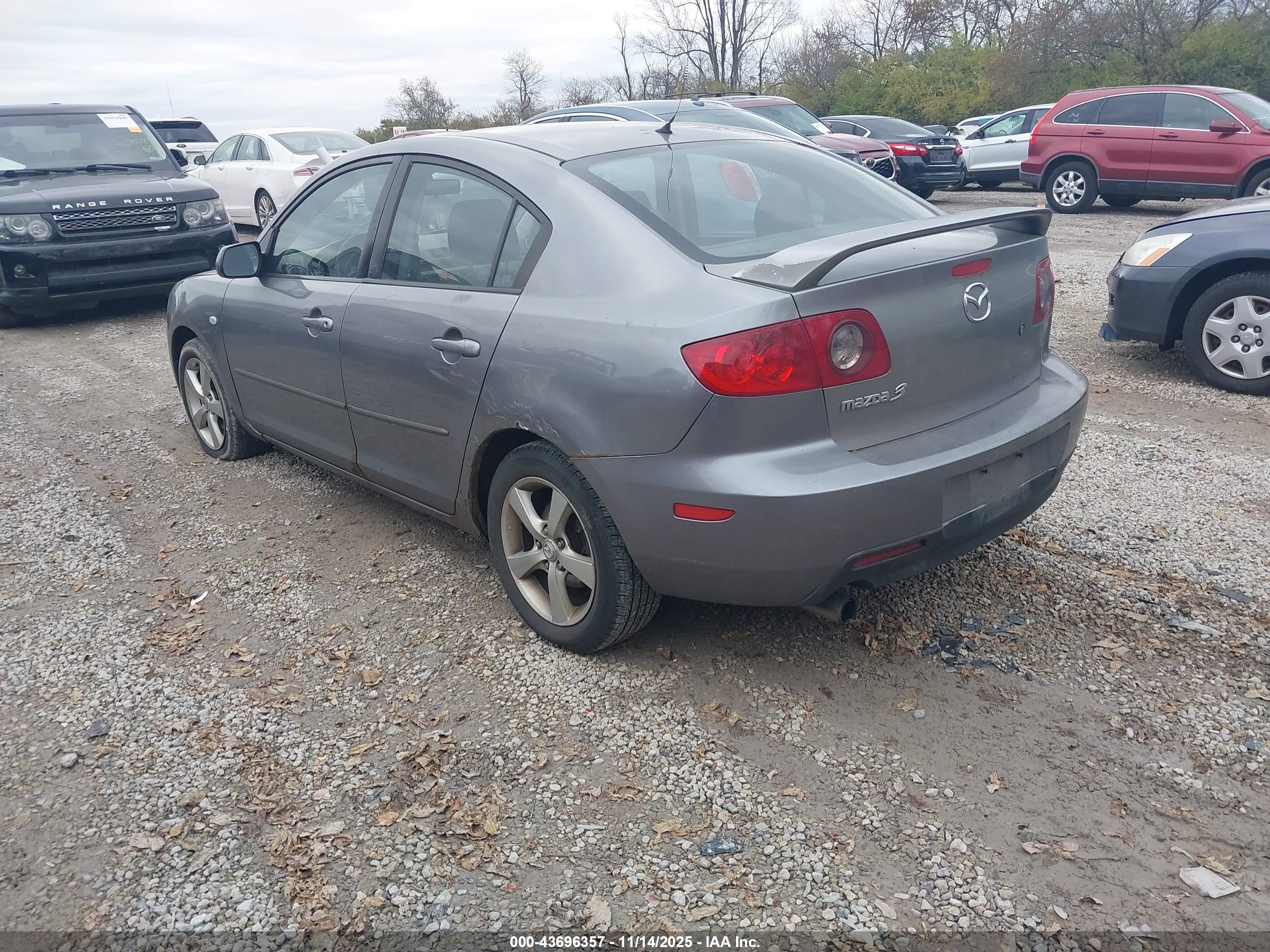 MAZDA MAZDA3 image 3