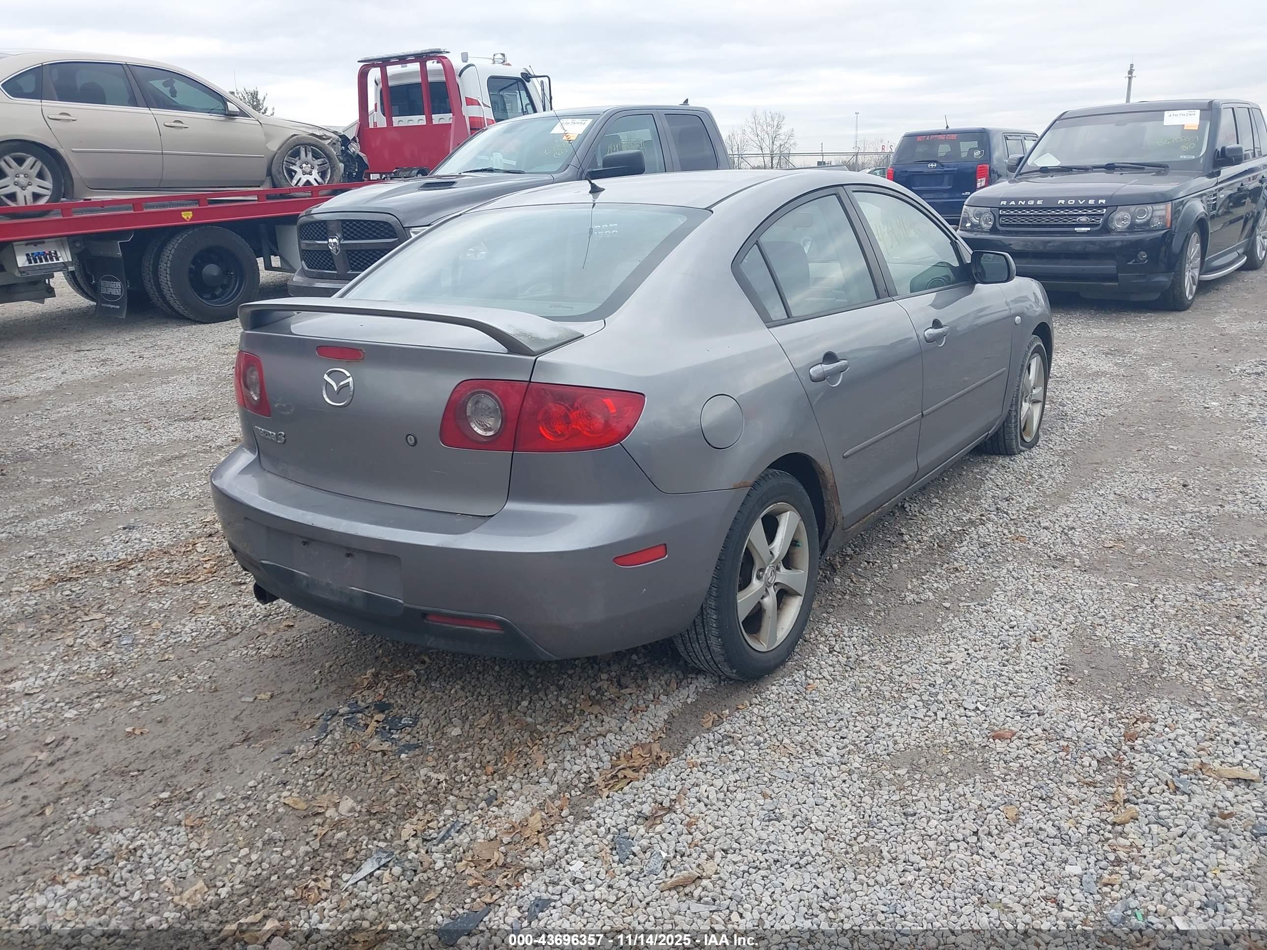 MAZDA MAZDA3 image 4