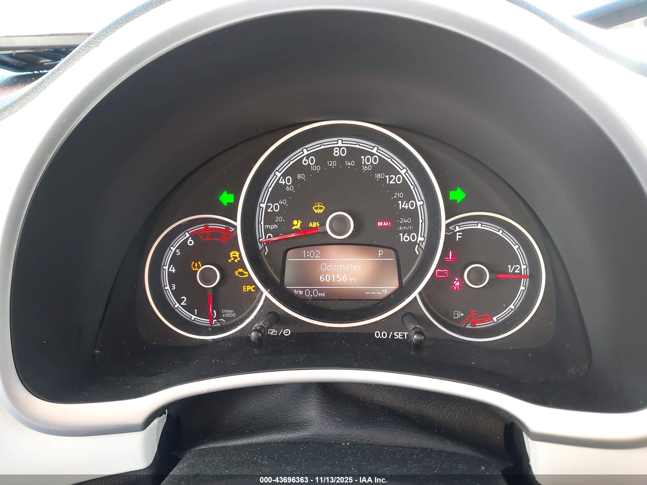 VOLKSWAGEN BEETLE image 7