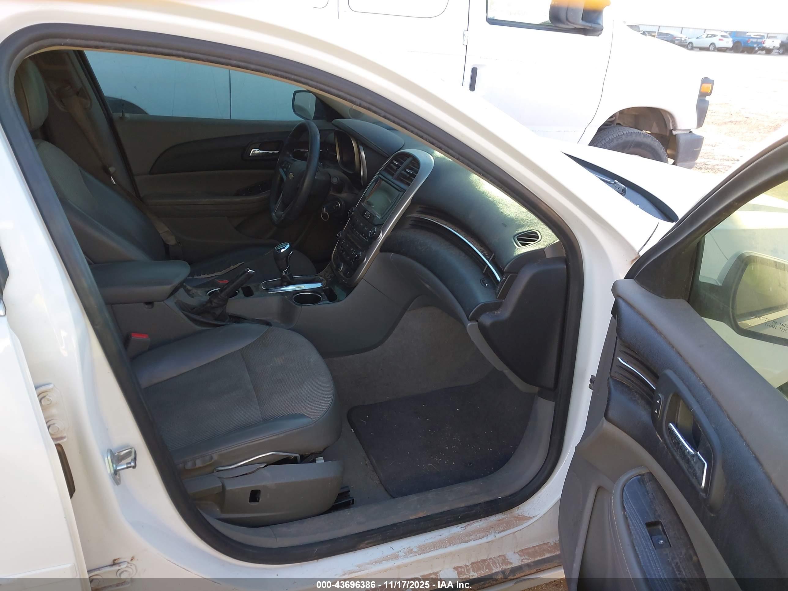 CHEVROLET MALIBU image 5
