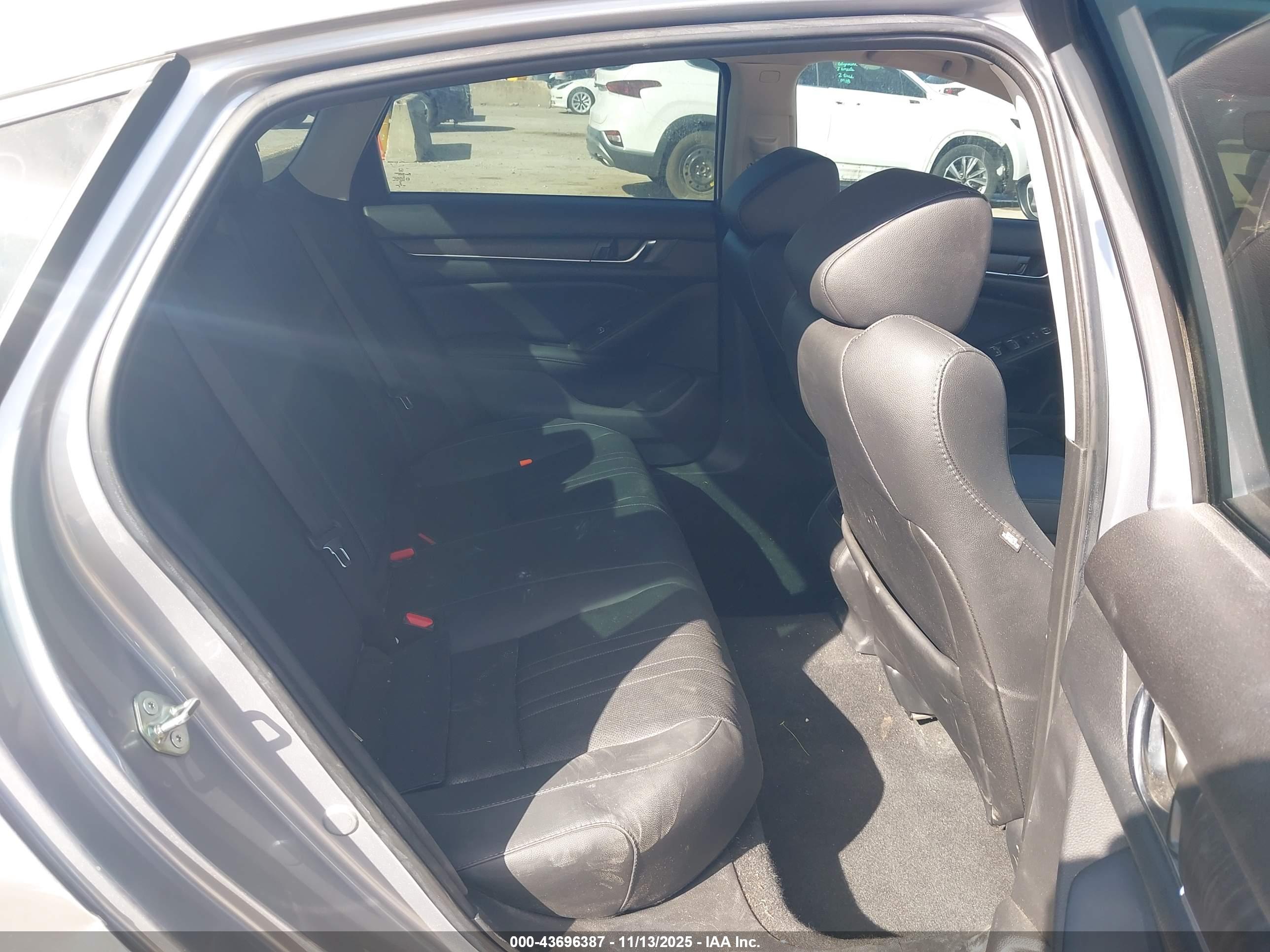 HONDA ACCORD image 8