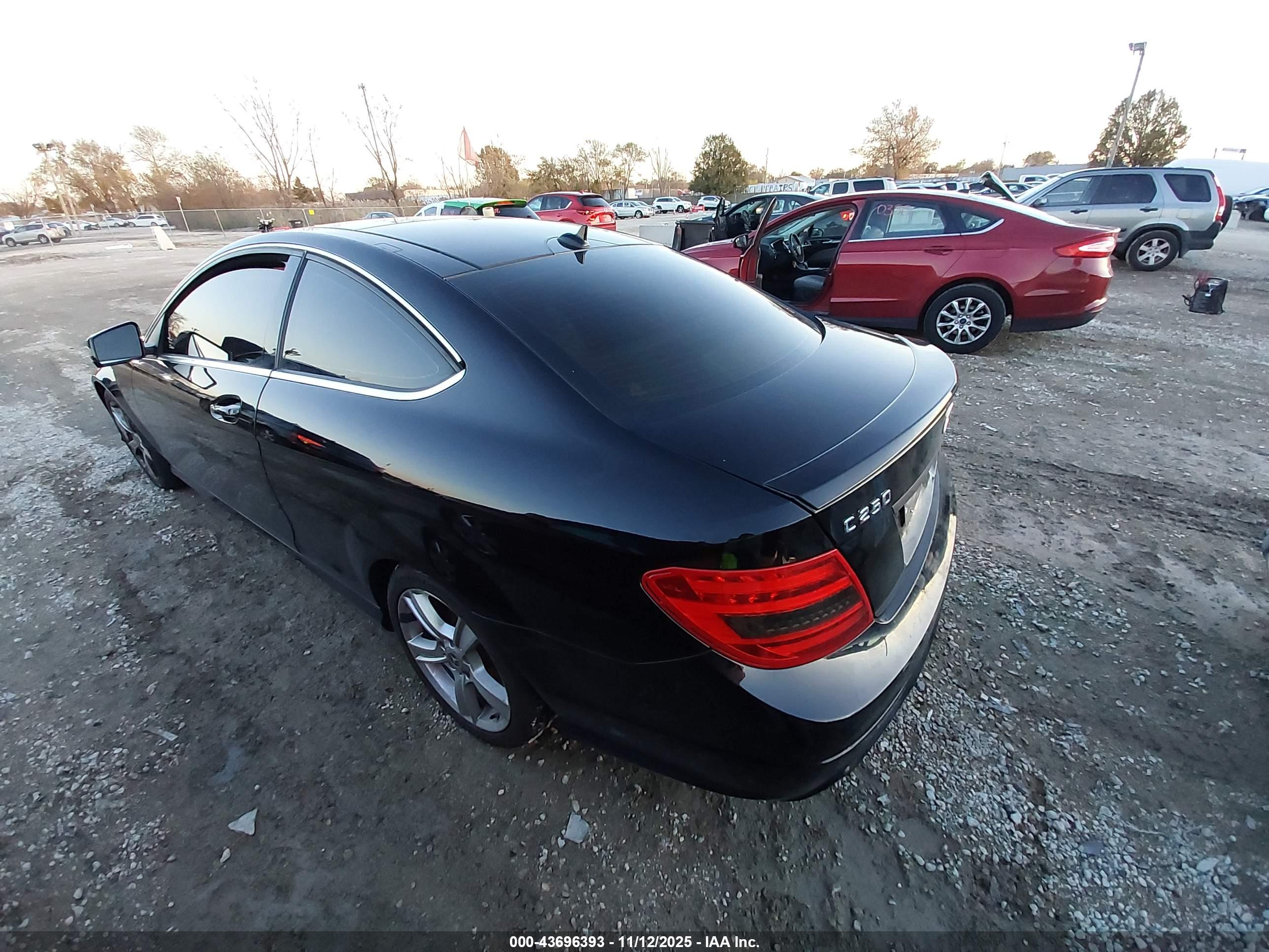MERCEDES-BENZ C image 3
