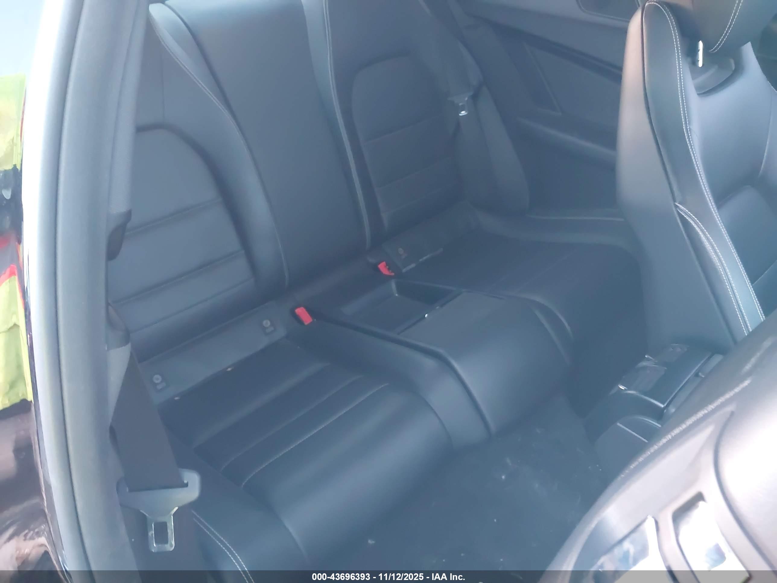 MERCEDES-BENZ C image 8